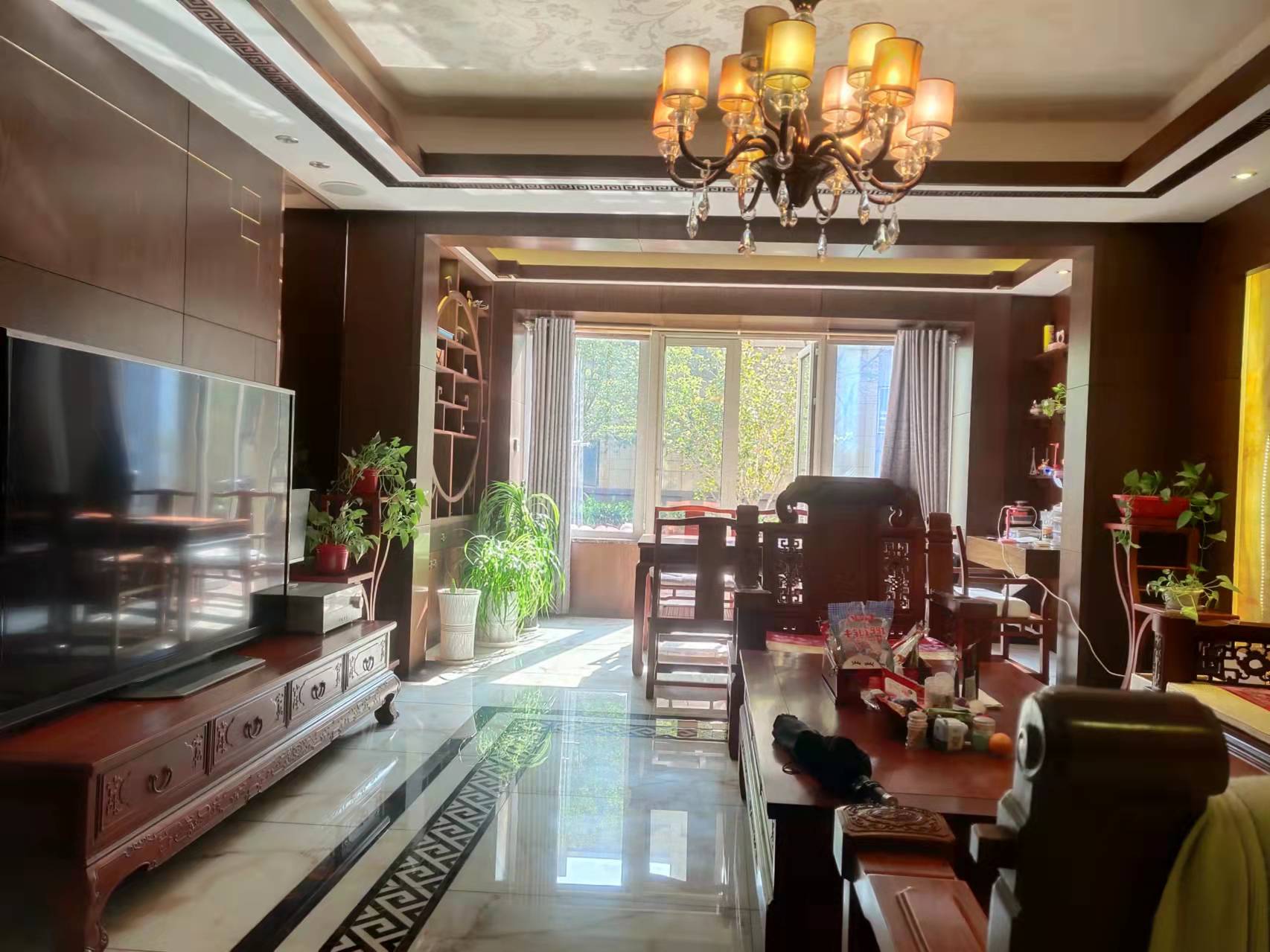 万濠华府 3室2厅2卫 139.00m²