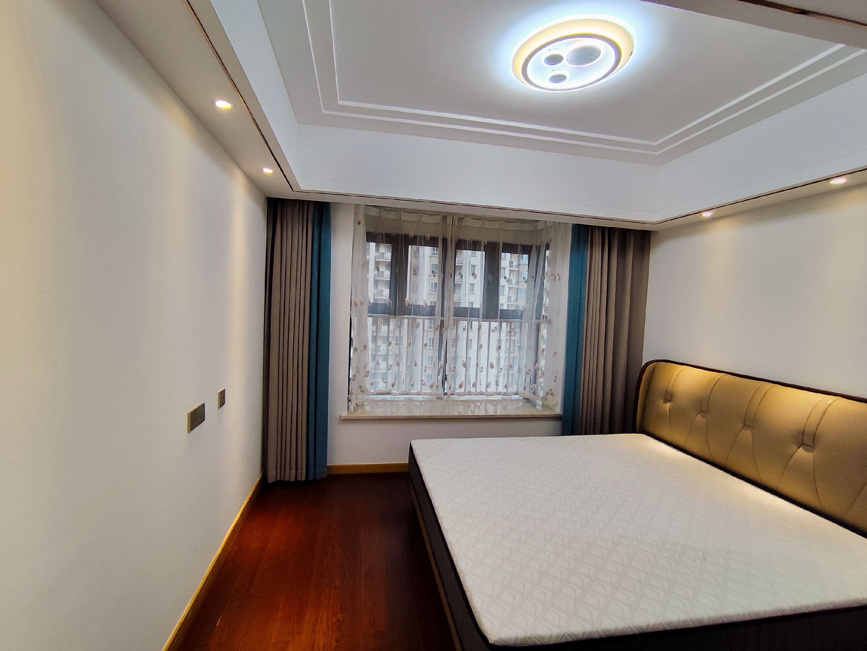 中南世纪花城三期 4室2厅2卫 139.49m&sup2;