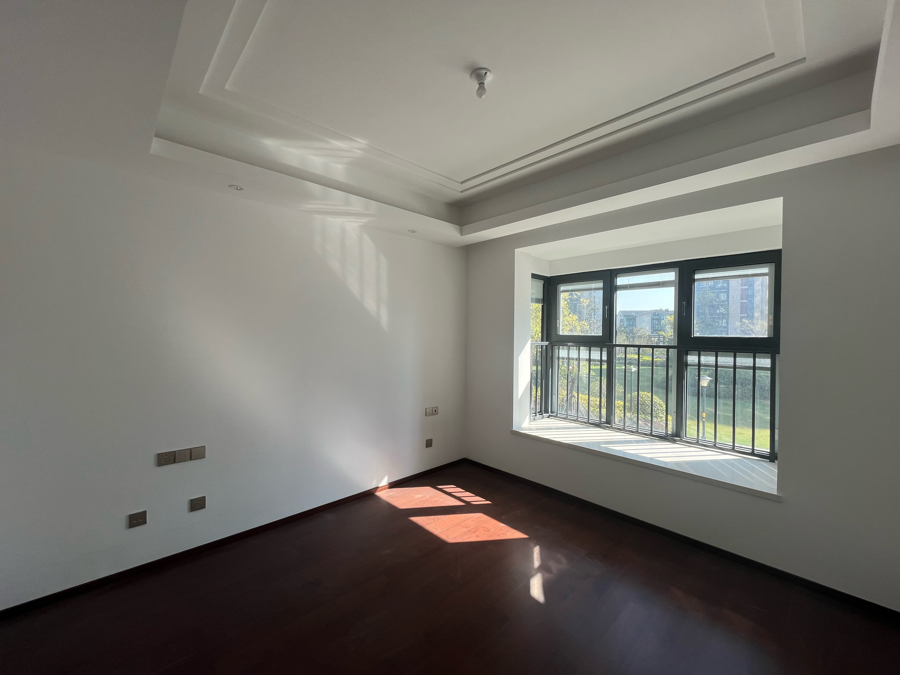 春江阅 4室2厅2卫 143m²