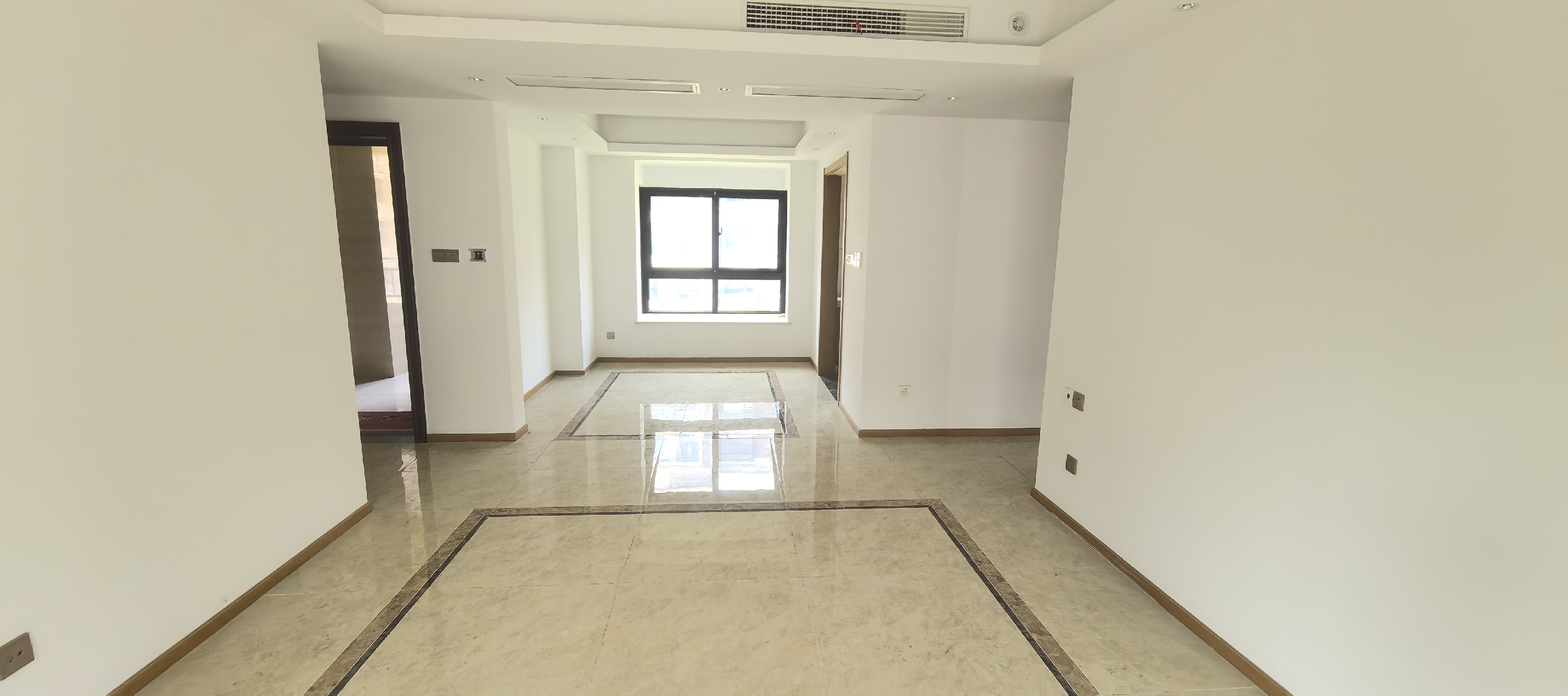 林肯公园 4室2厅2卫 123.37m&sup2;