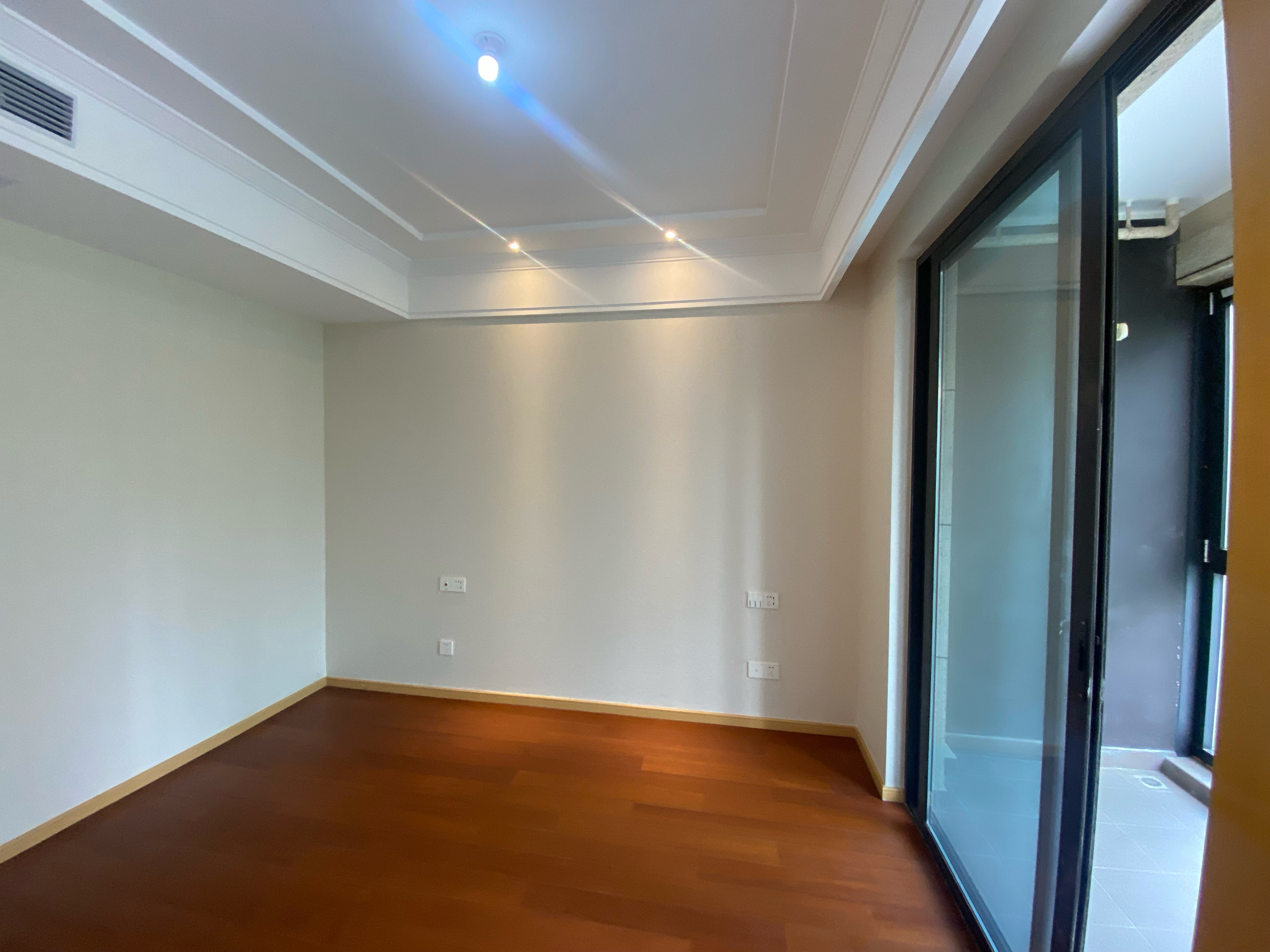 绿城蘭园 4室2厅2卫 143m&sup2;