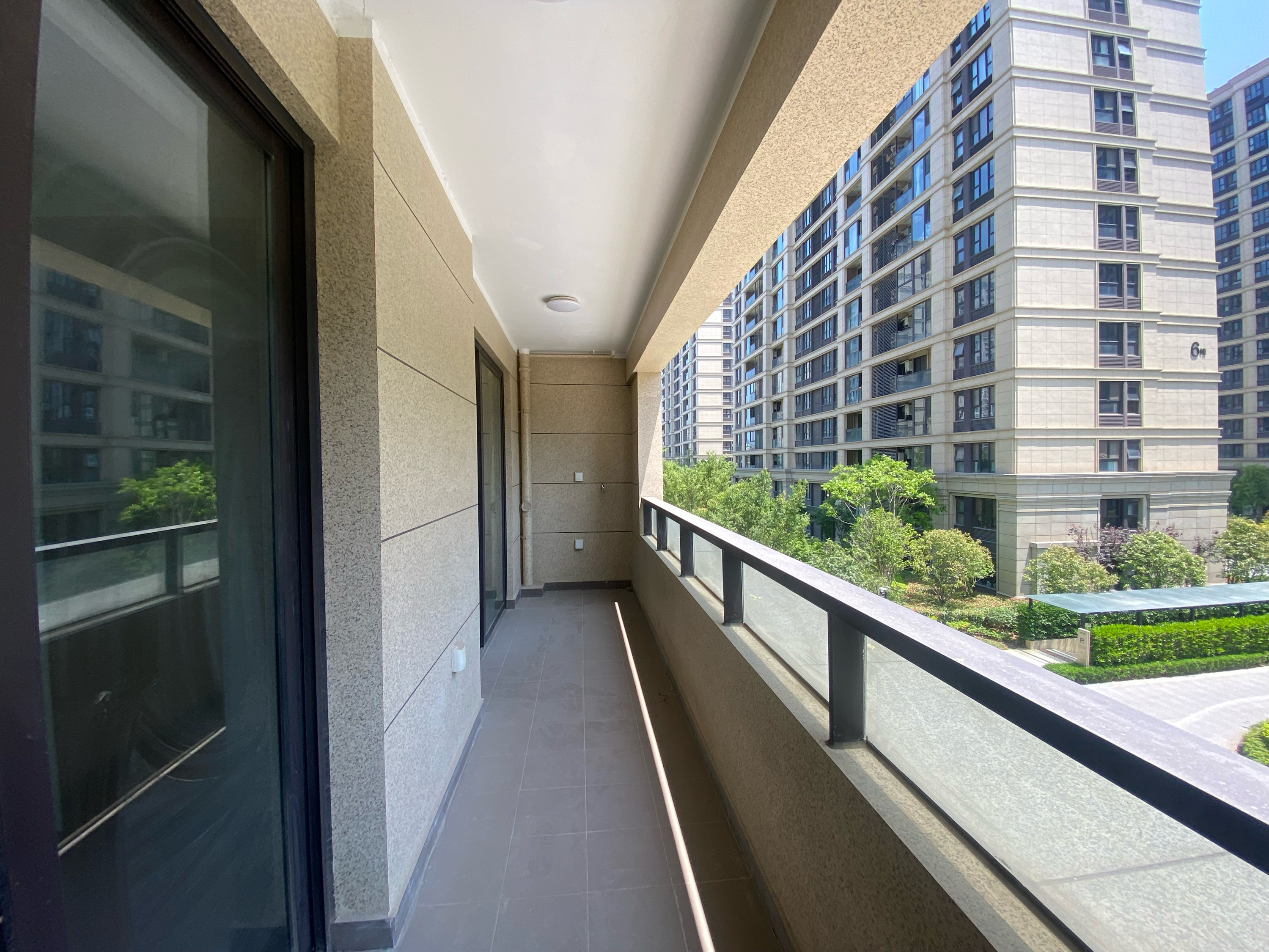 绿城沁园 3室2厅2卫 132.56m&sup2;