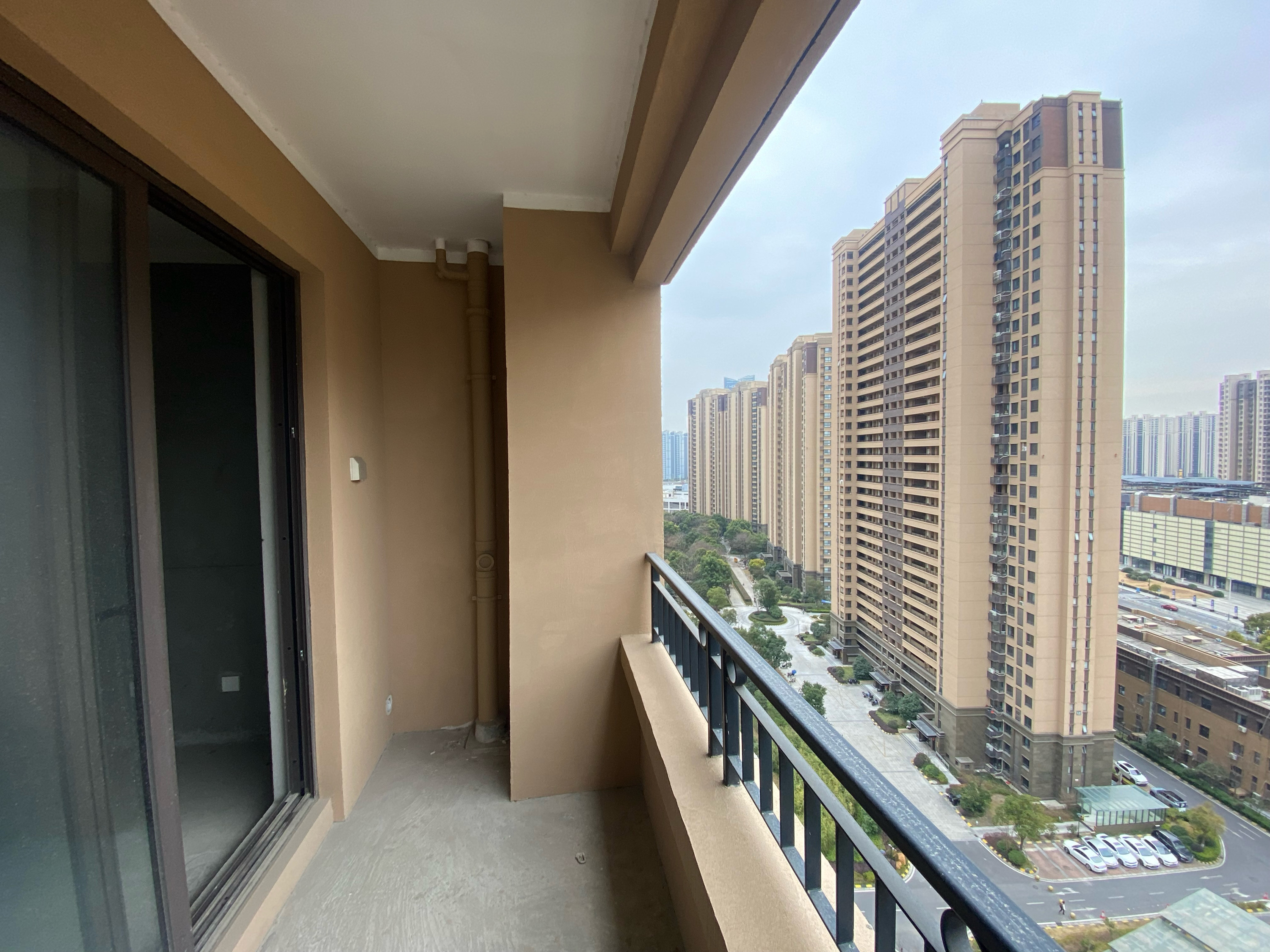 保利香槟国际 3室2厅2卫 115.00m&sup2;