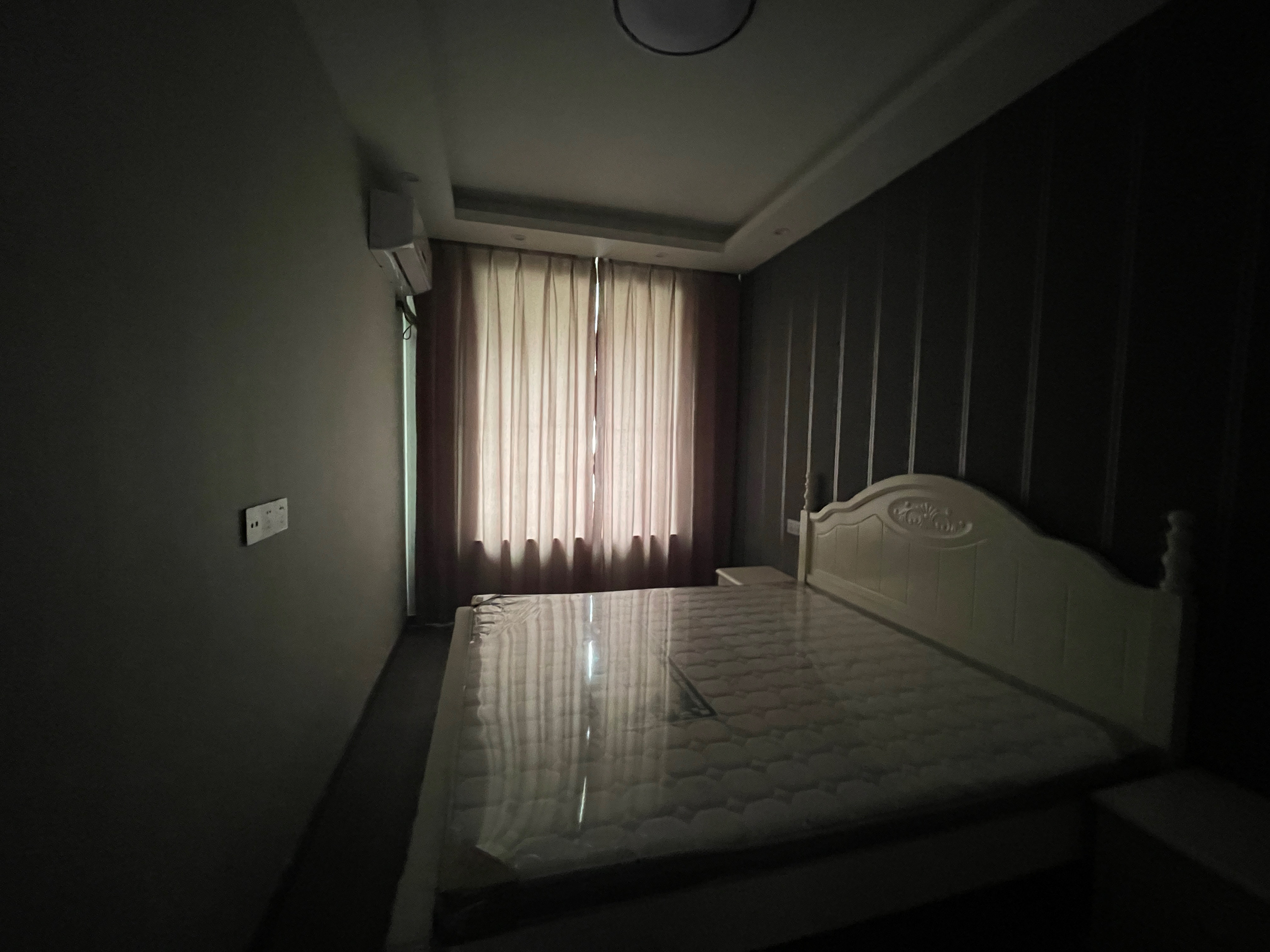 天霞苑 3室2厅1卫 108m&sup2;