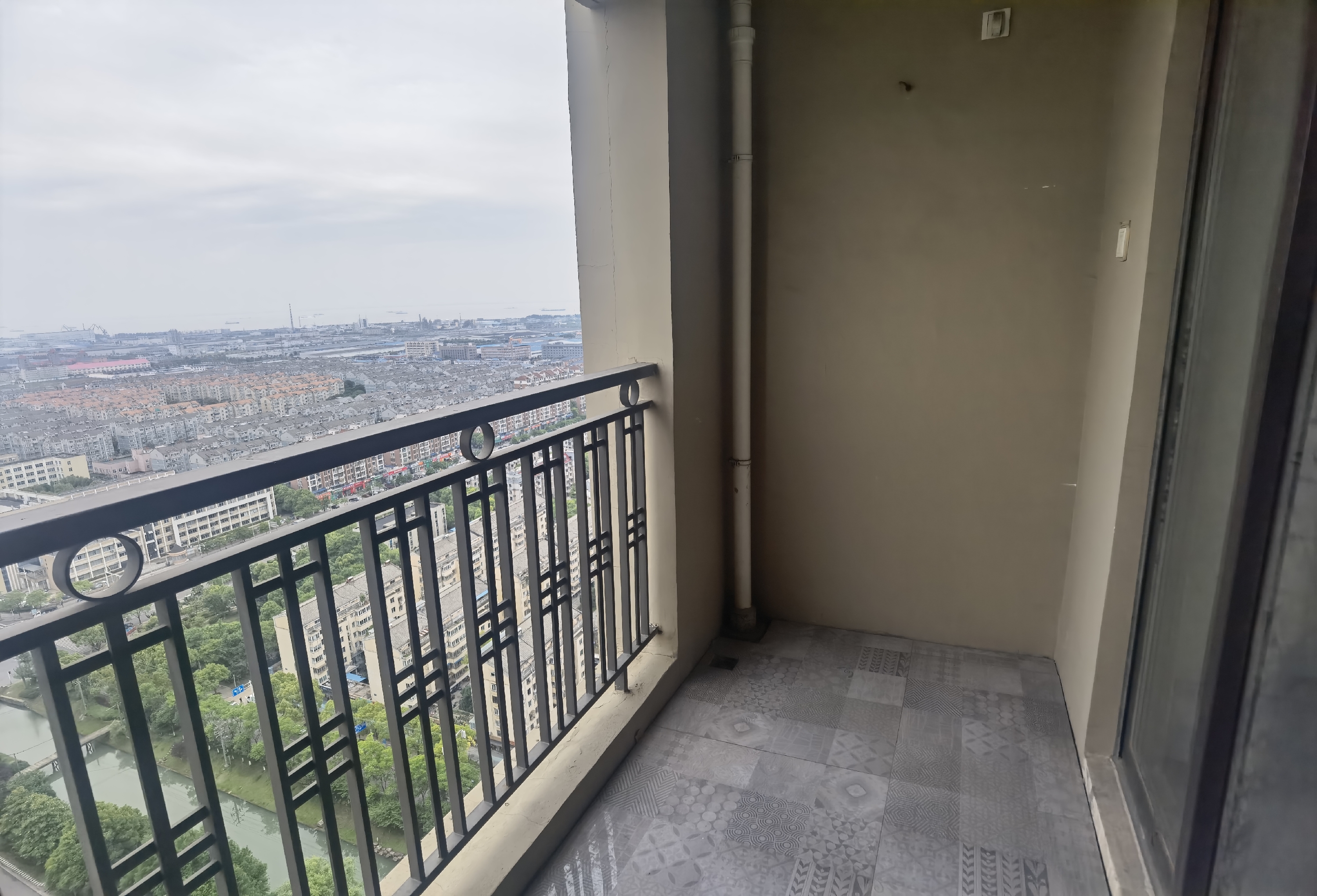 和融&bull;优山美地名邸 2室2厅1卫 86.49m&sup2;