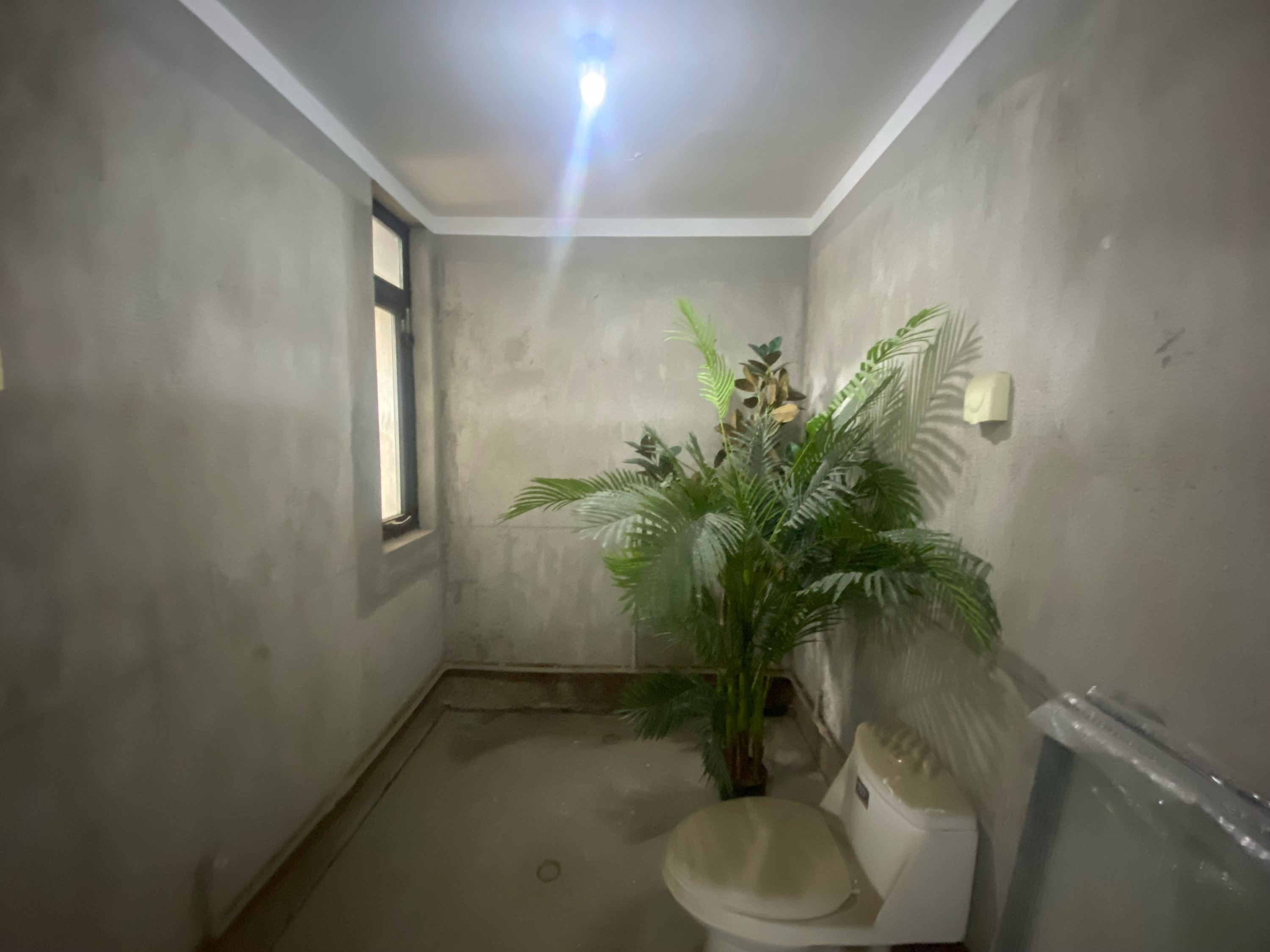 万濠山庄 3室2厅2卫 143m&sup2;
