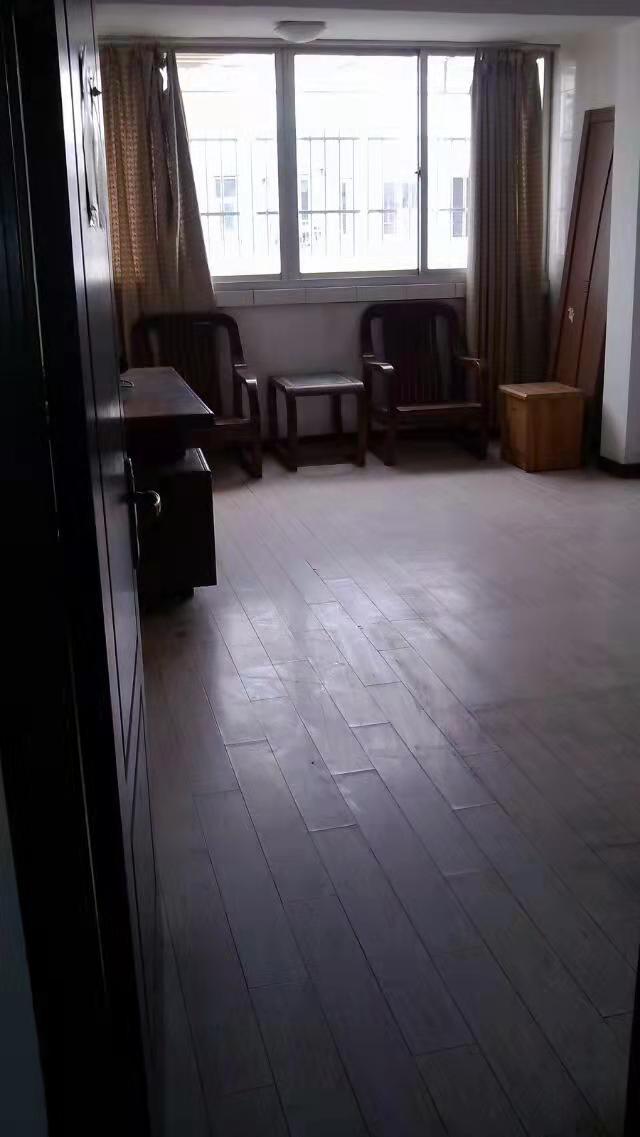 富新社区 2室1厅1卫 72m²