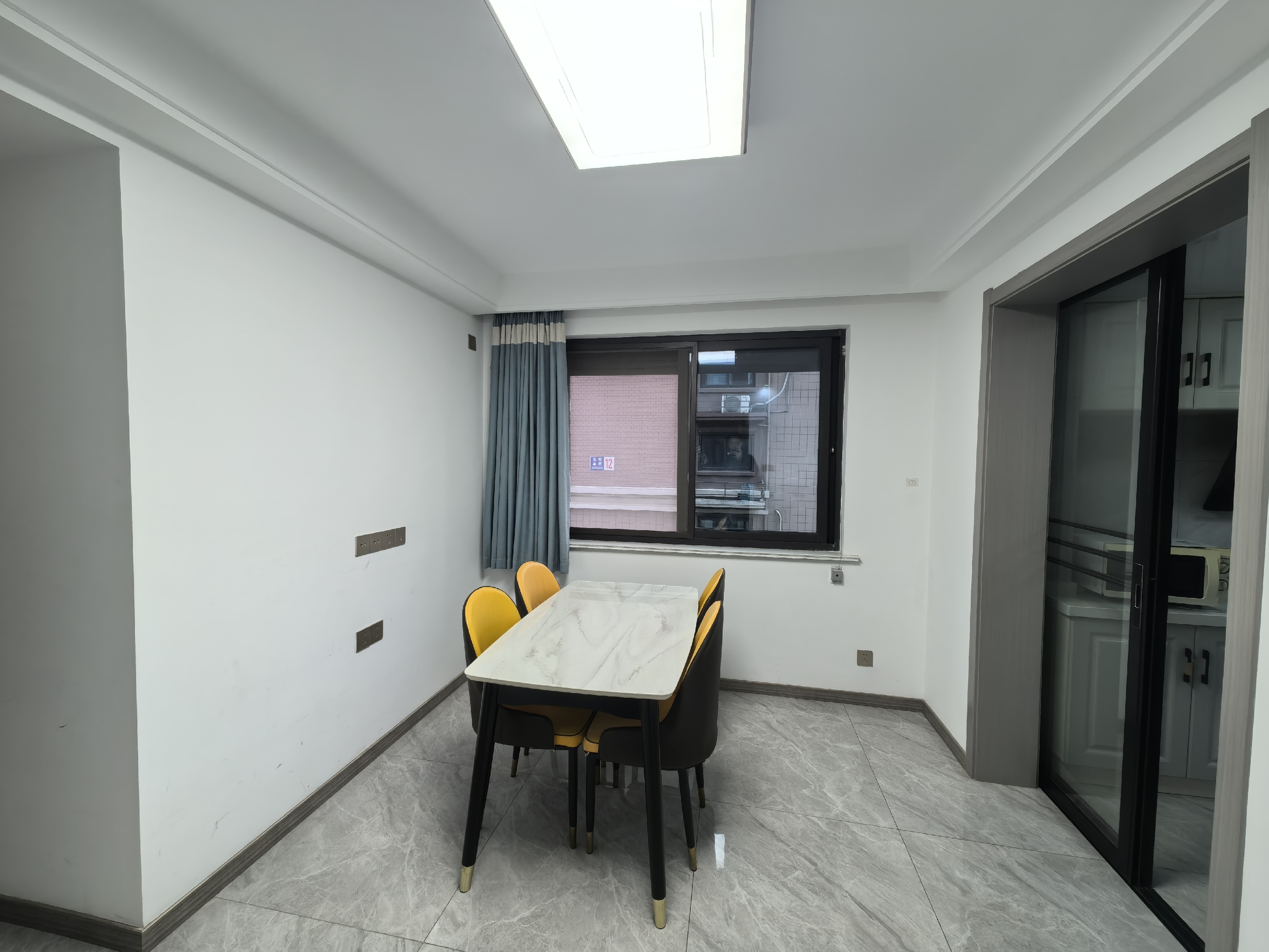 光明嘉苑 2室1厅1卫 72m&sup2;