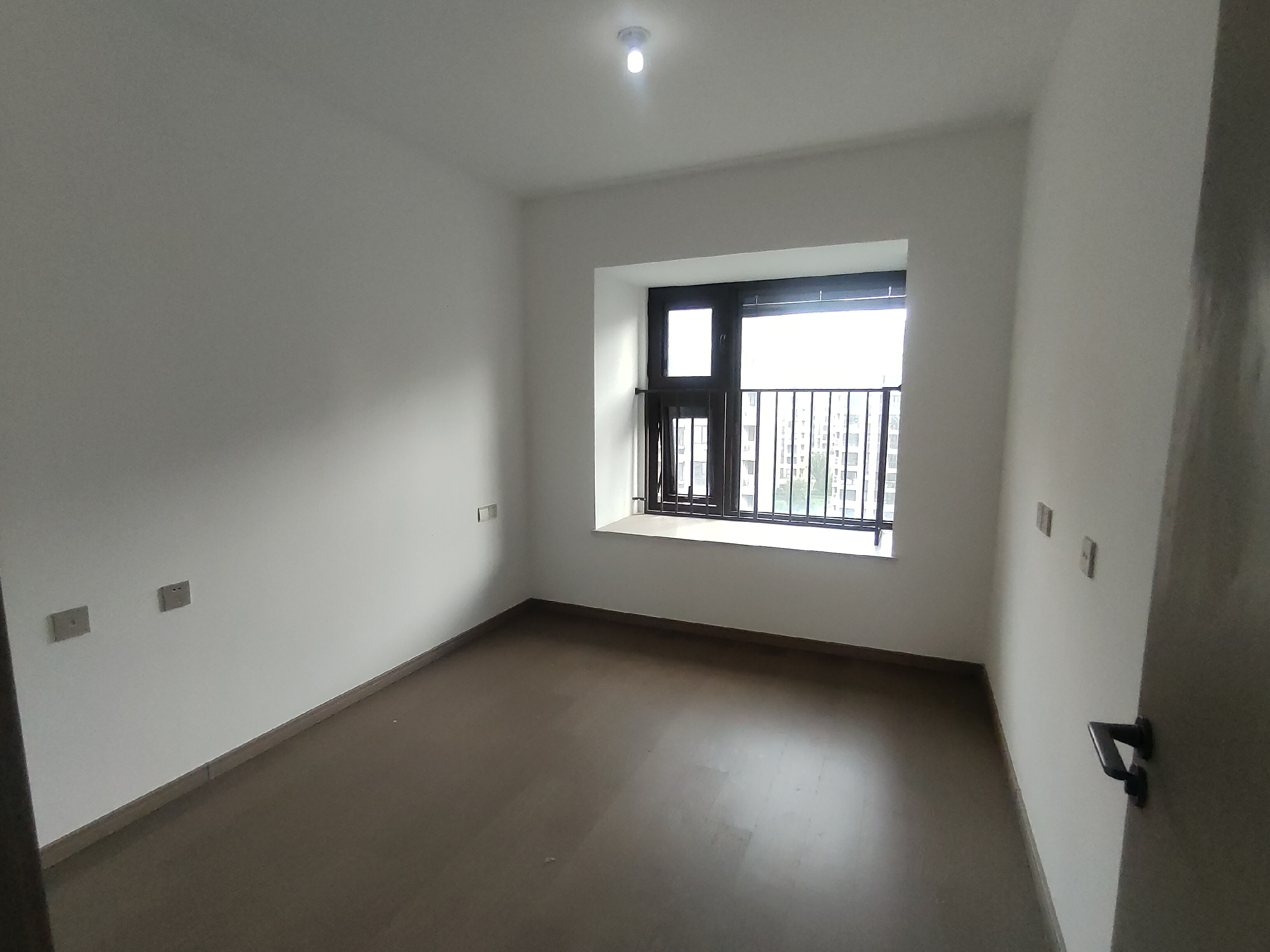 时光漫城 4室2厅2卫 126m²