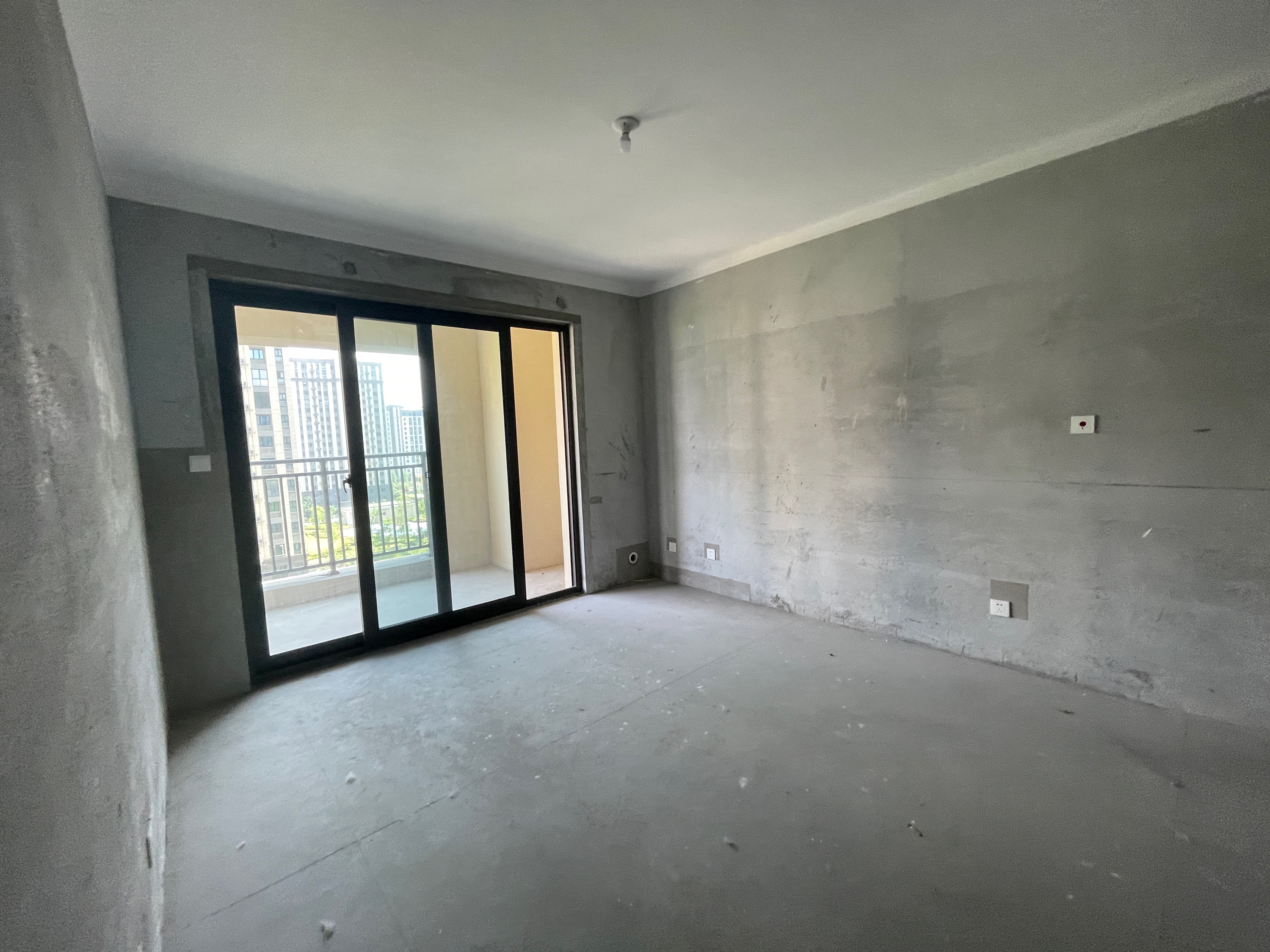 观澜台 3室2厅1卫 102m&sup2;