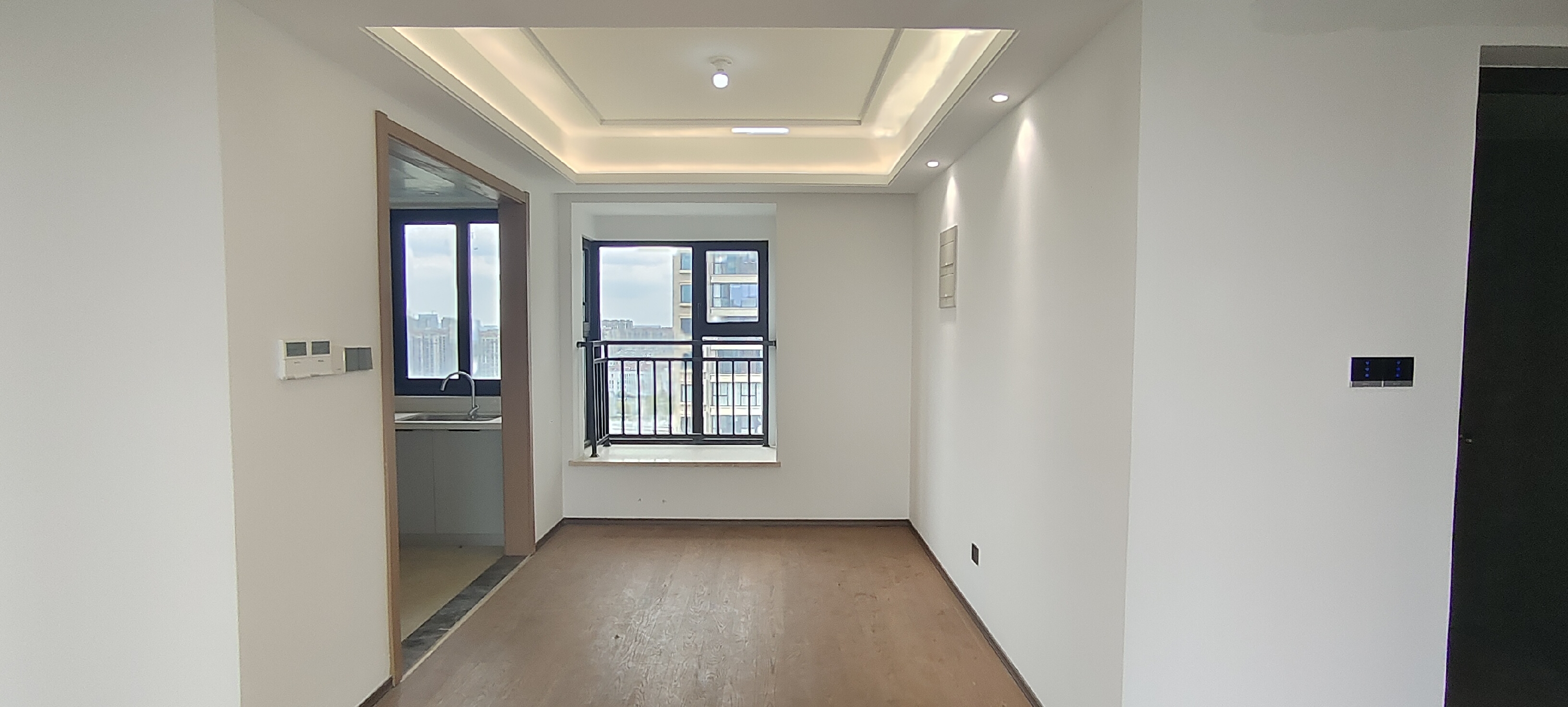 春风南岸东园 4室2厅2卫 141m²