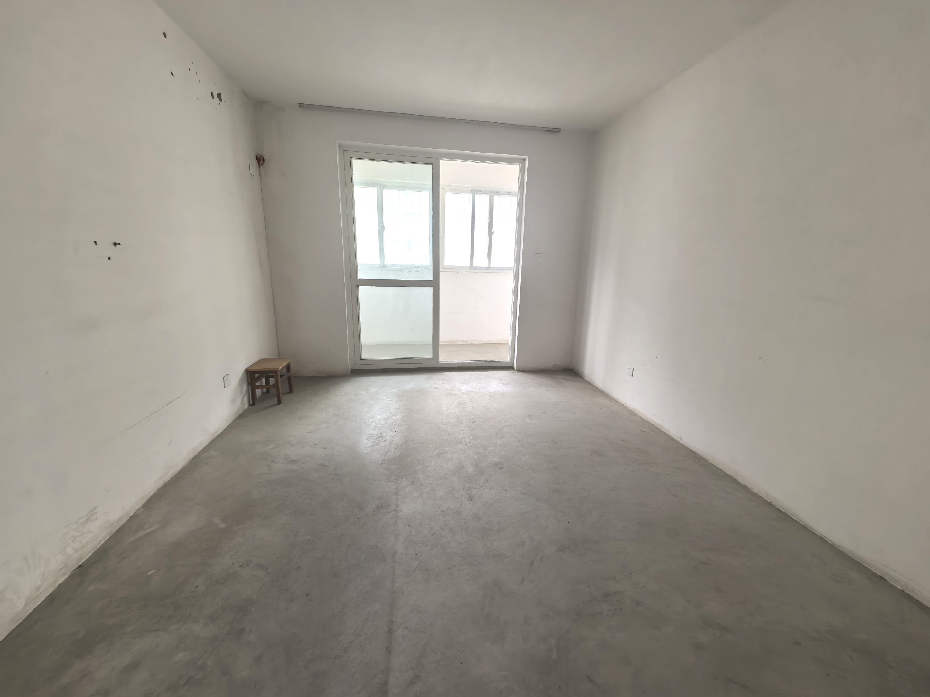 和谐怡园佳苑 3室2厅1卫 135m&sup2;
