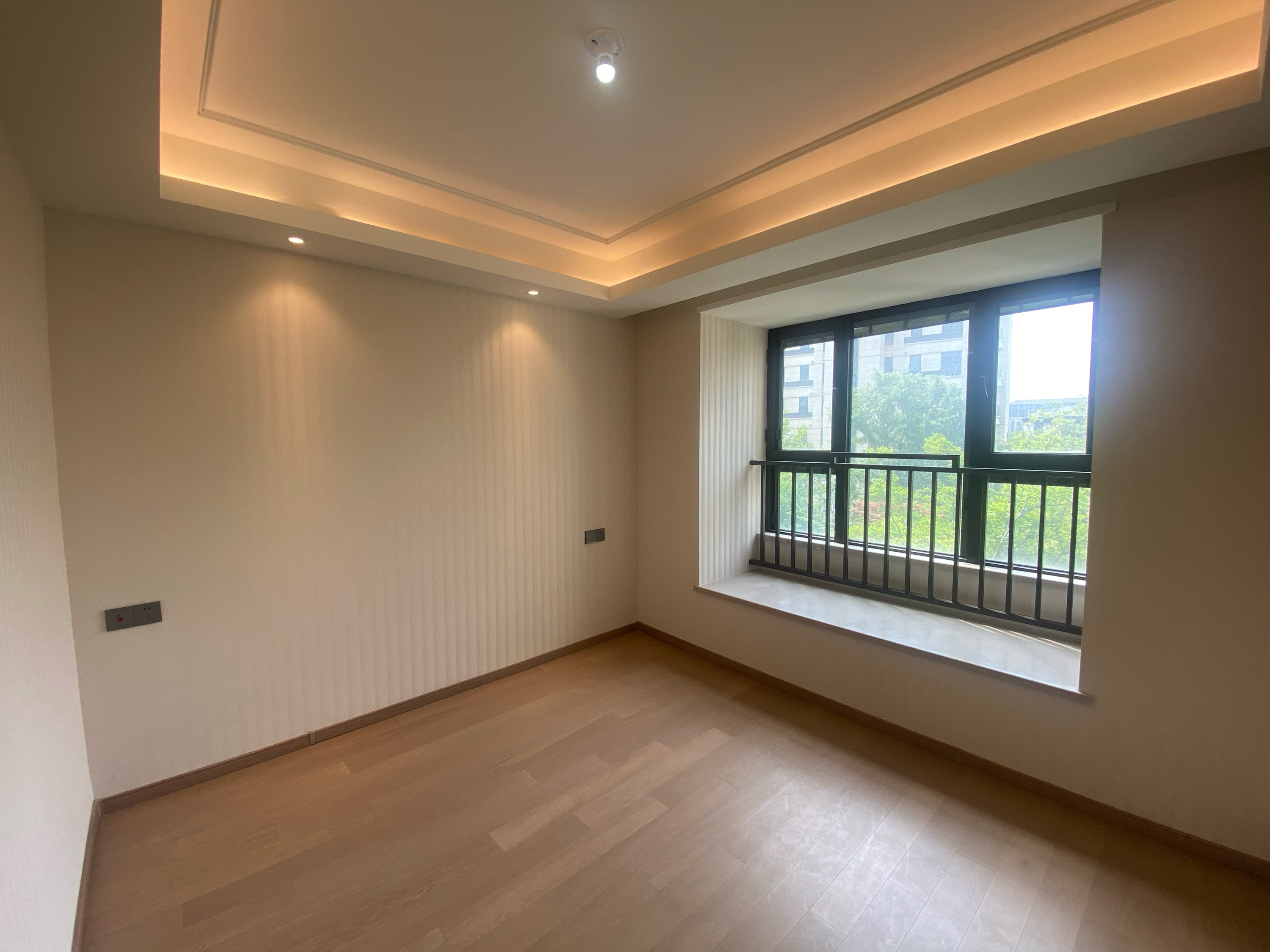 龙湖天宸源著 3室2厅2卫 116.8m&sup2;