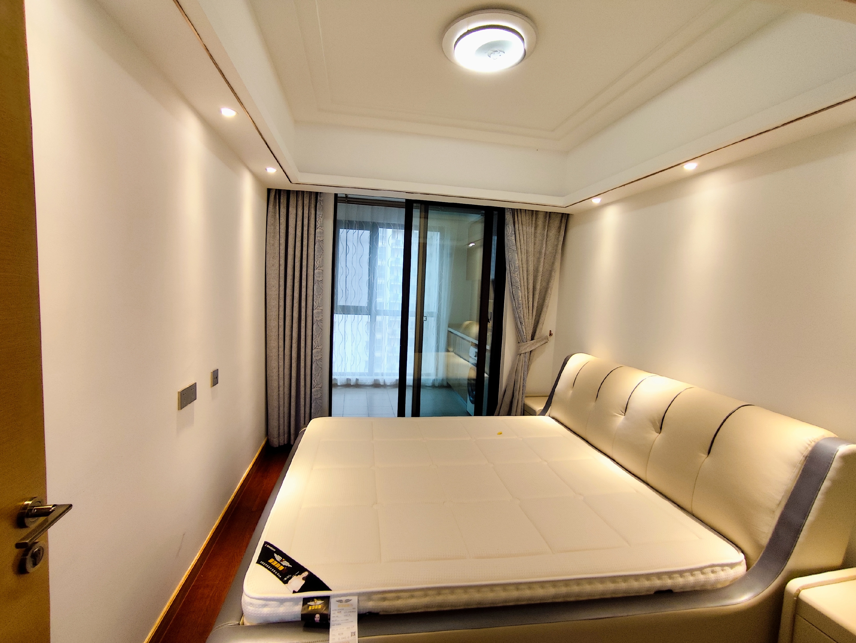 中南世纪花城三期 4室2厅2卫 139.49m&sup2;