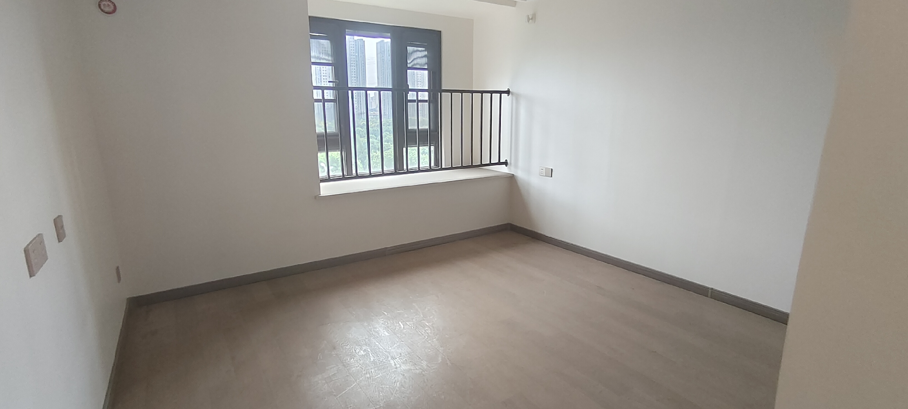 中创大都会 3室2厅2卫 122.7m&sup2;