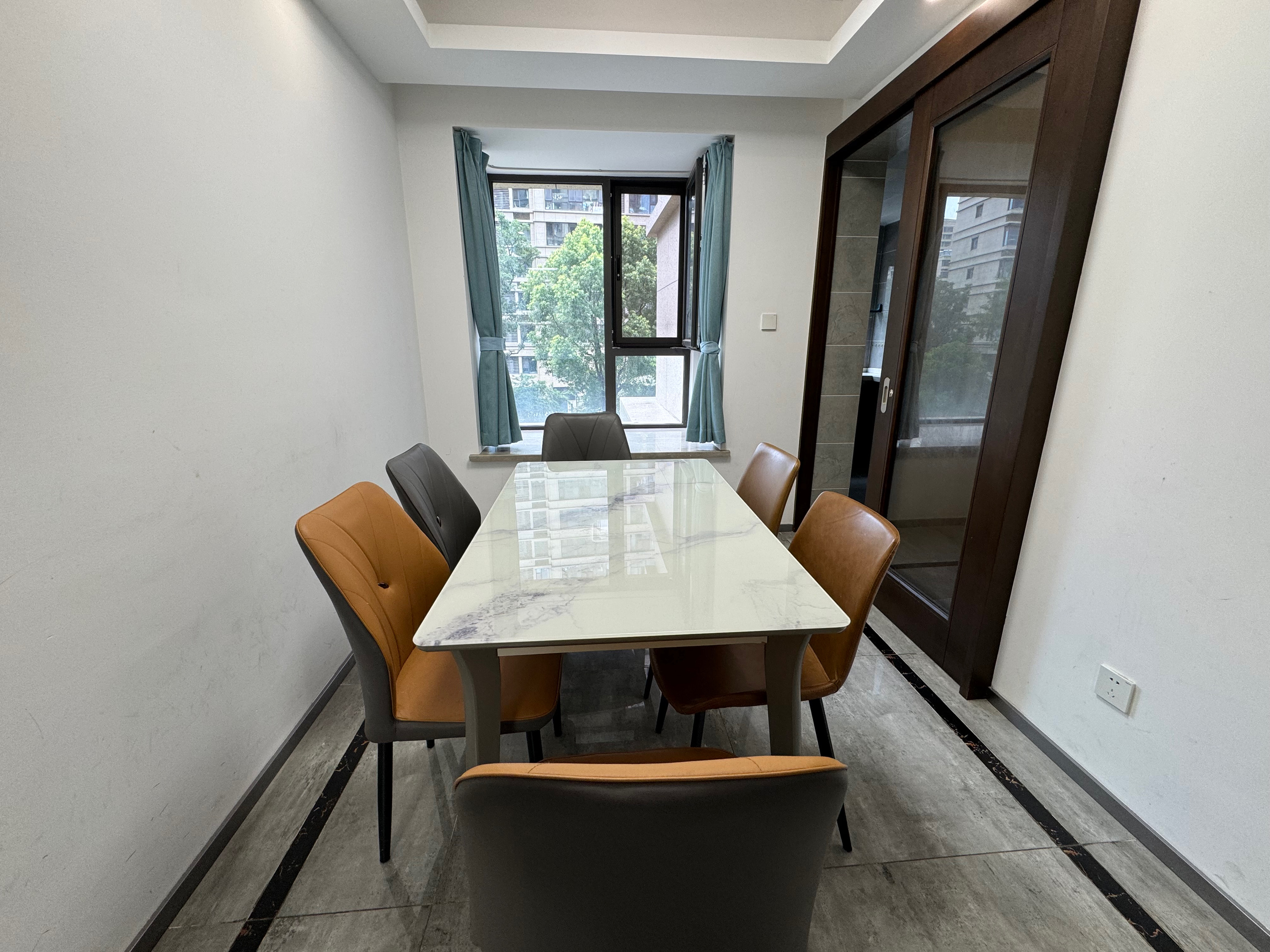 远创樾府 3室2厅2卫 117m&sup2;