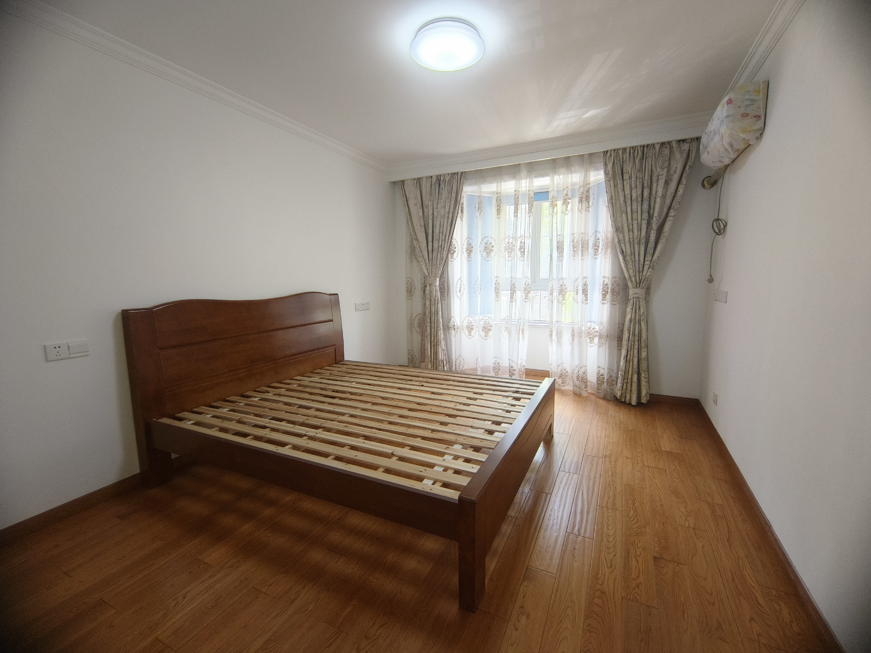 小石桥花苑 3室2厅1卫 149.60m&sup2;