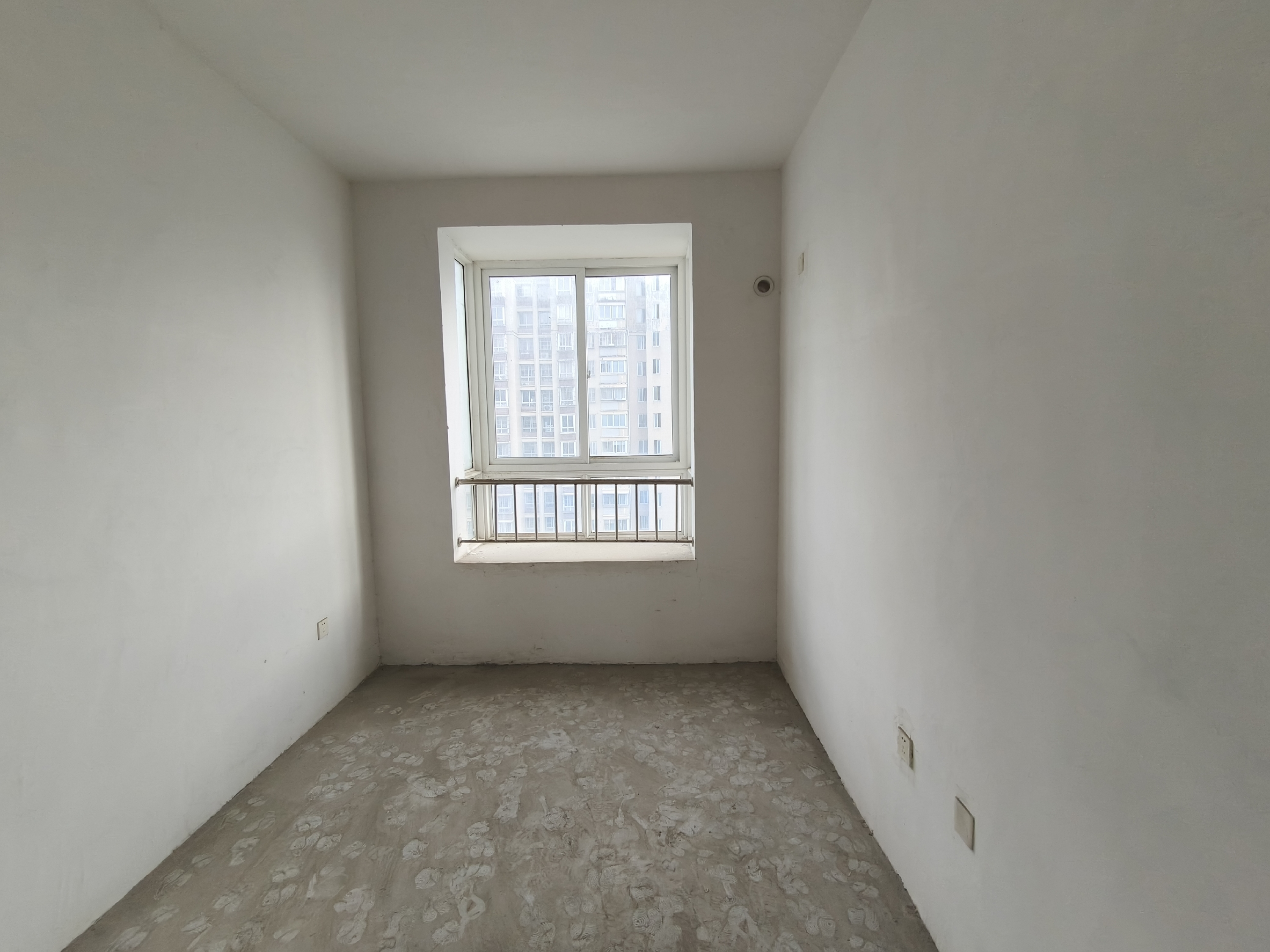 天晖苑 2室2厅1卫 75m&sup2;