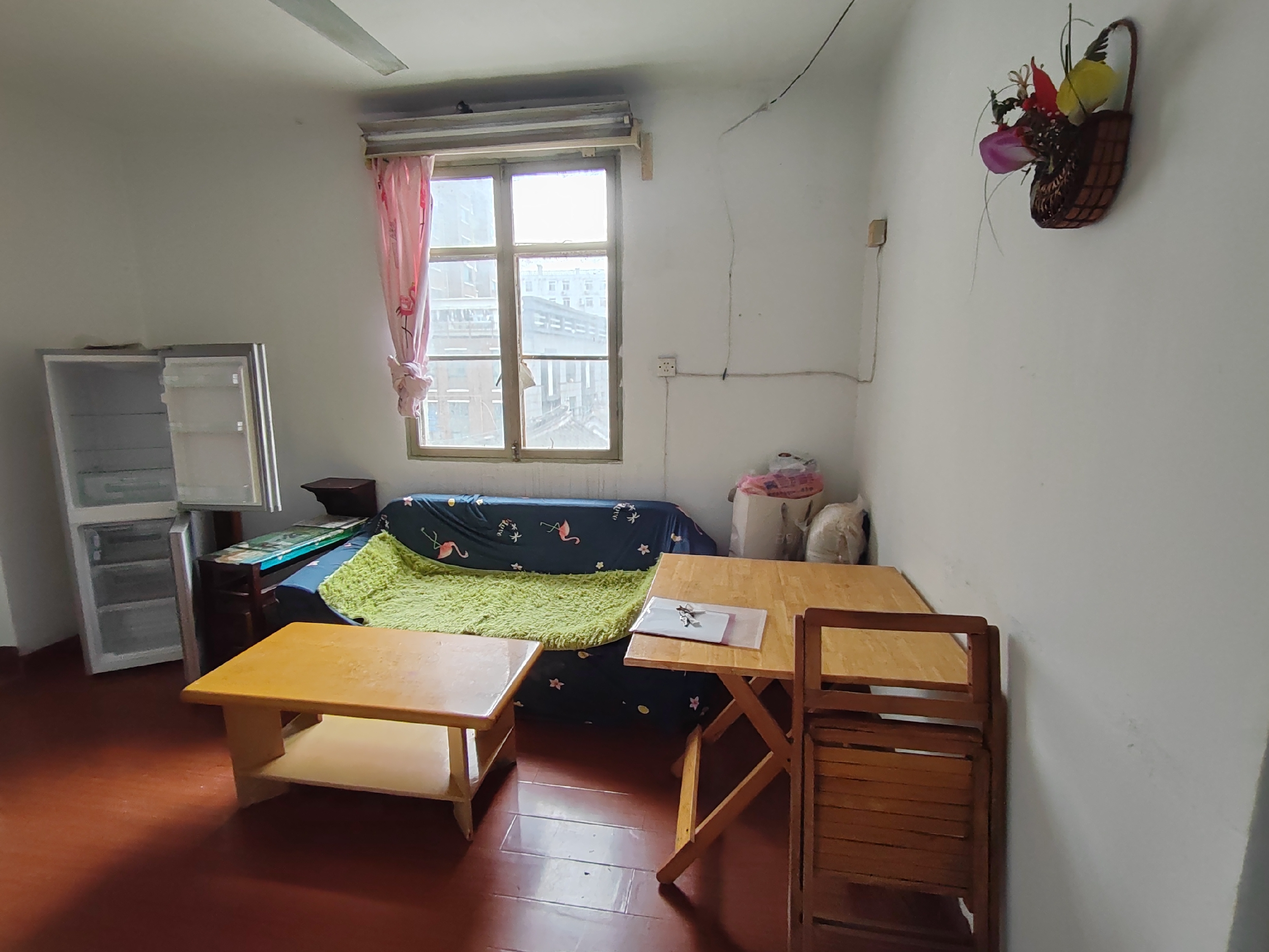 白家园 2室1厅1卫 62m²