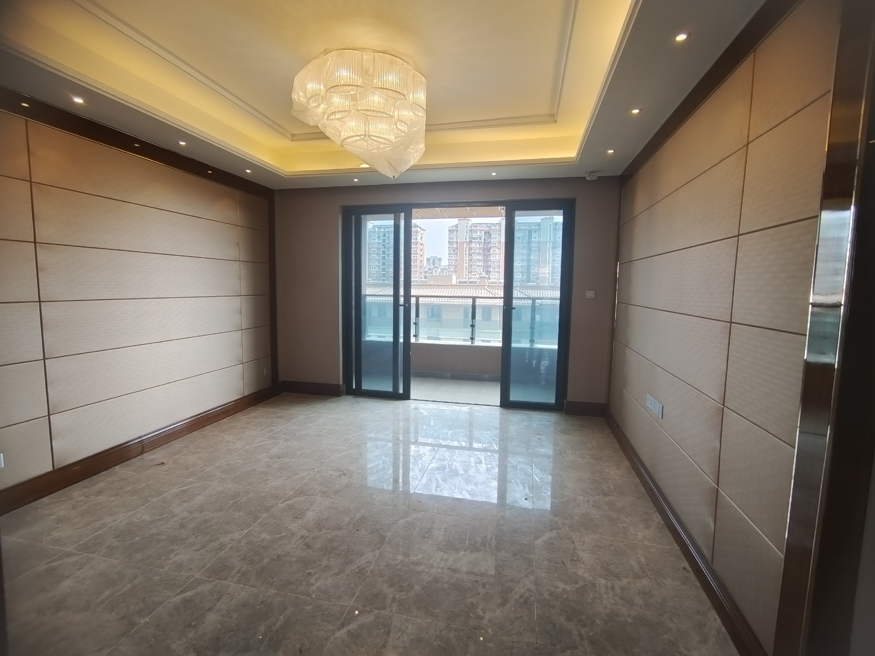 通盛花苑 2室1厅1卫 75m&sup2;