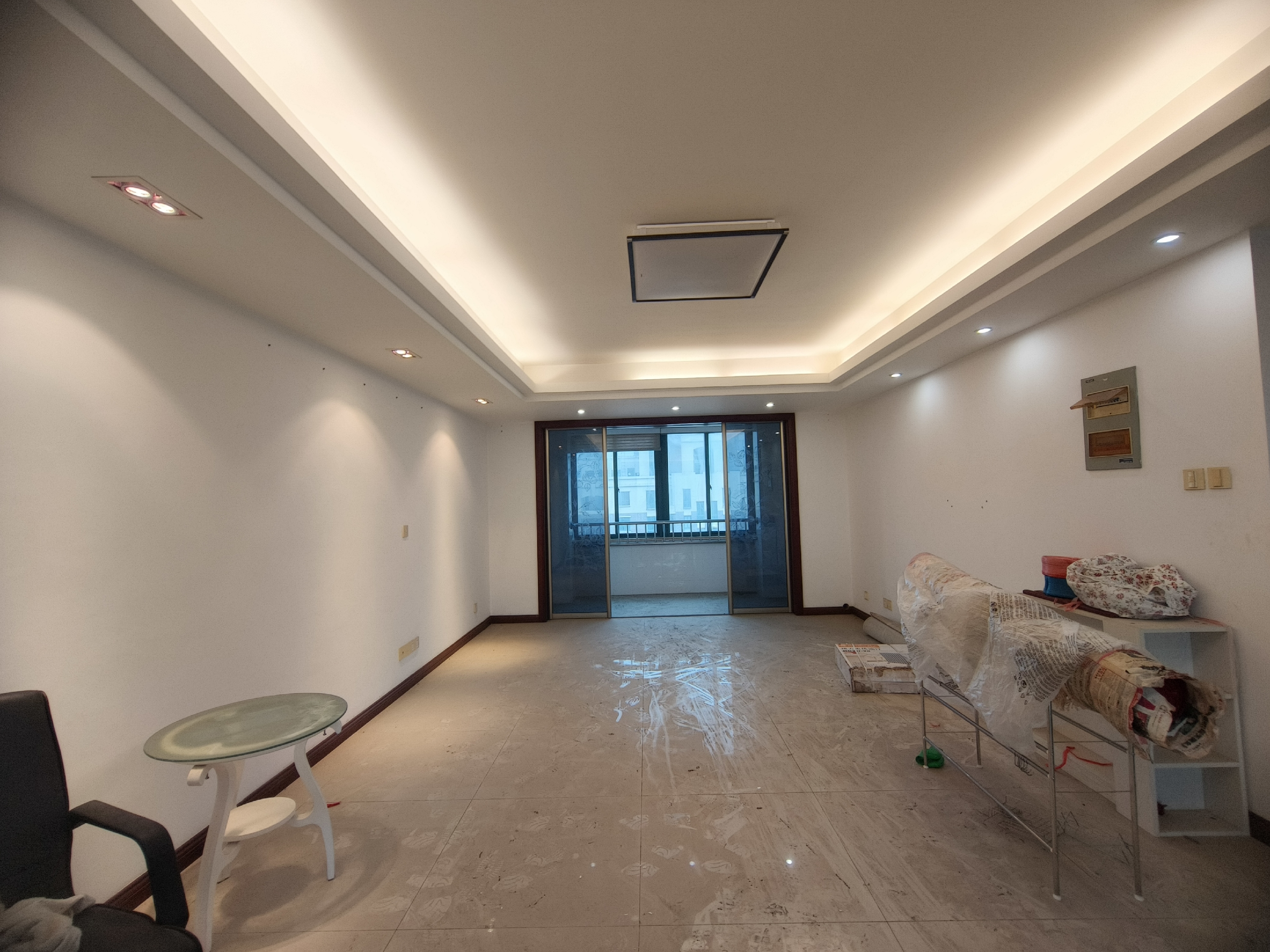 名都广场 3室2厅2卫 207.00m²