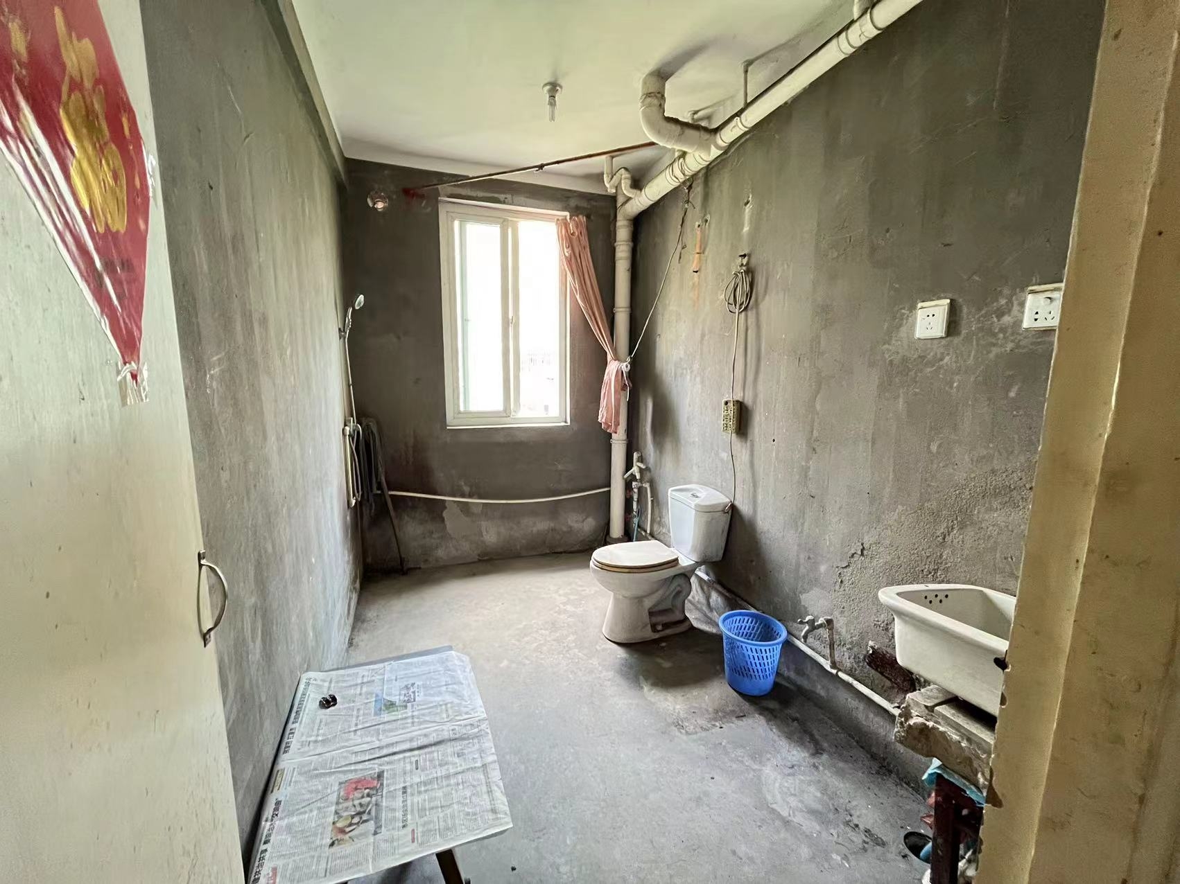 和谐怡园佳苑 3室2厅1卫 135m&sup2;
