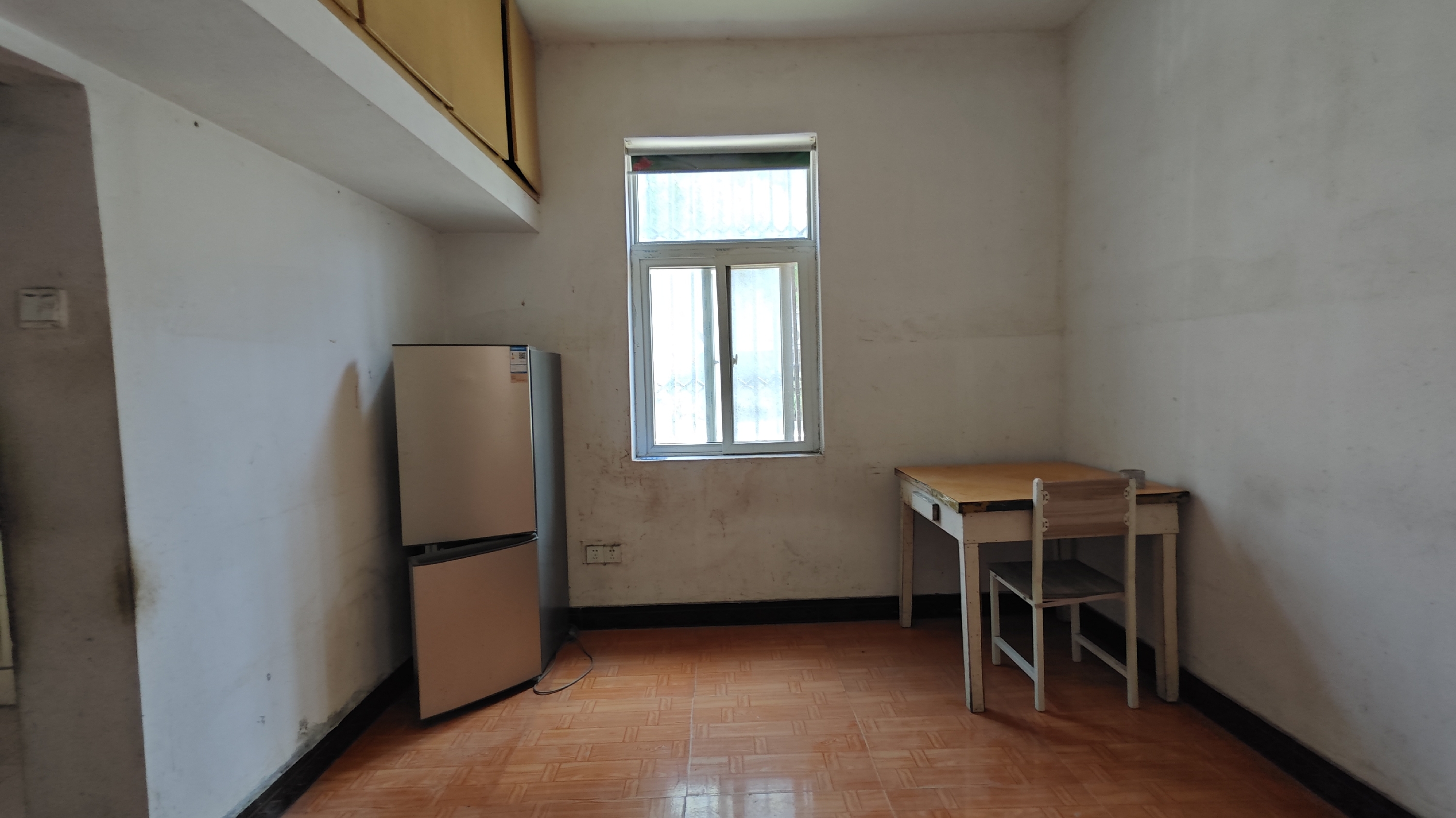 公园二村 2室1厅1卫 60m&sup2;