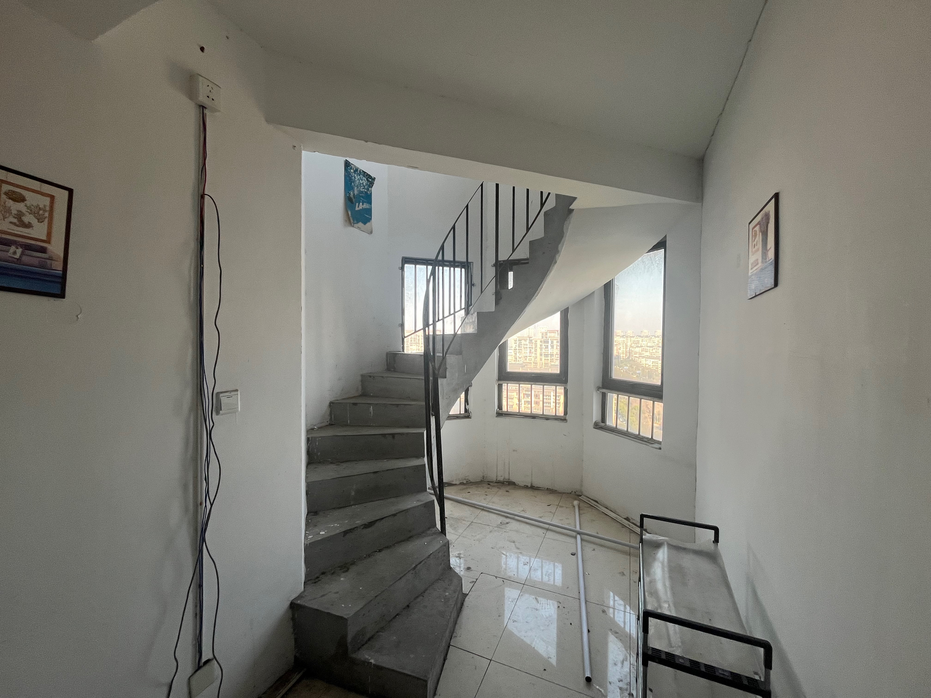 意邦绿墅湾 6室1厅2卫 141.81m²
