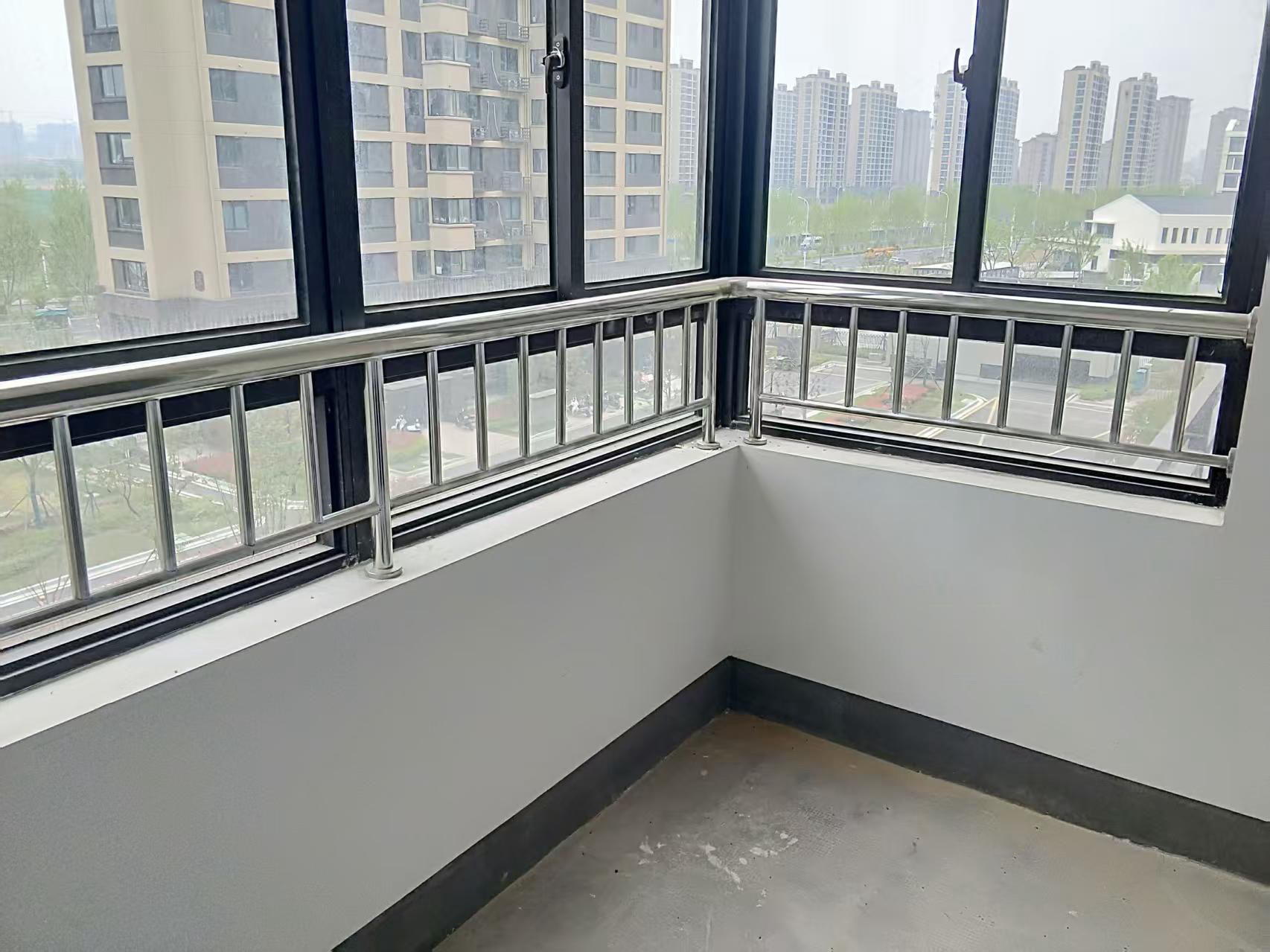 兴石花园 2室2厅1卫 79m&sup2;