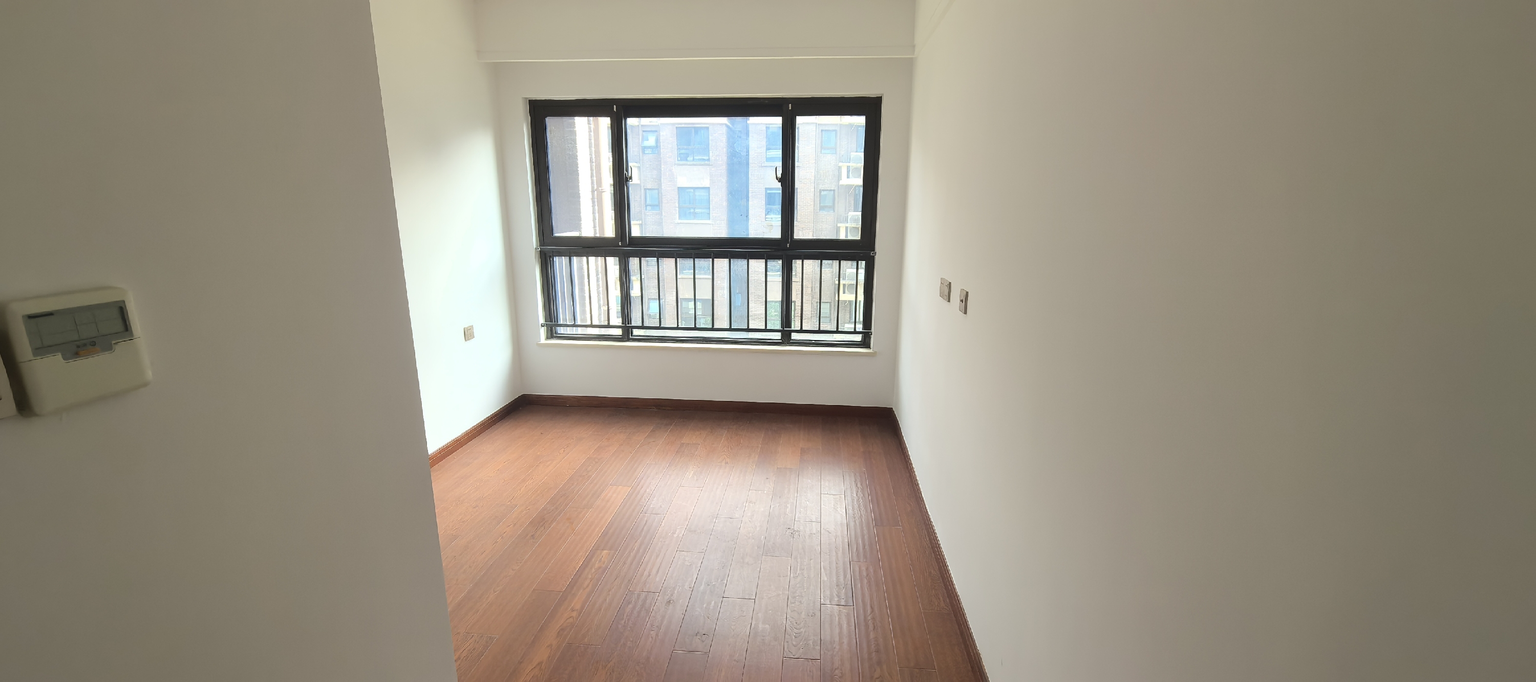 林肯公园 4室2厅2卫 123.37m&sup2;