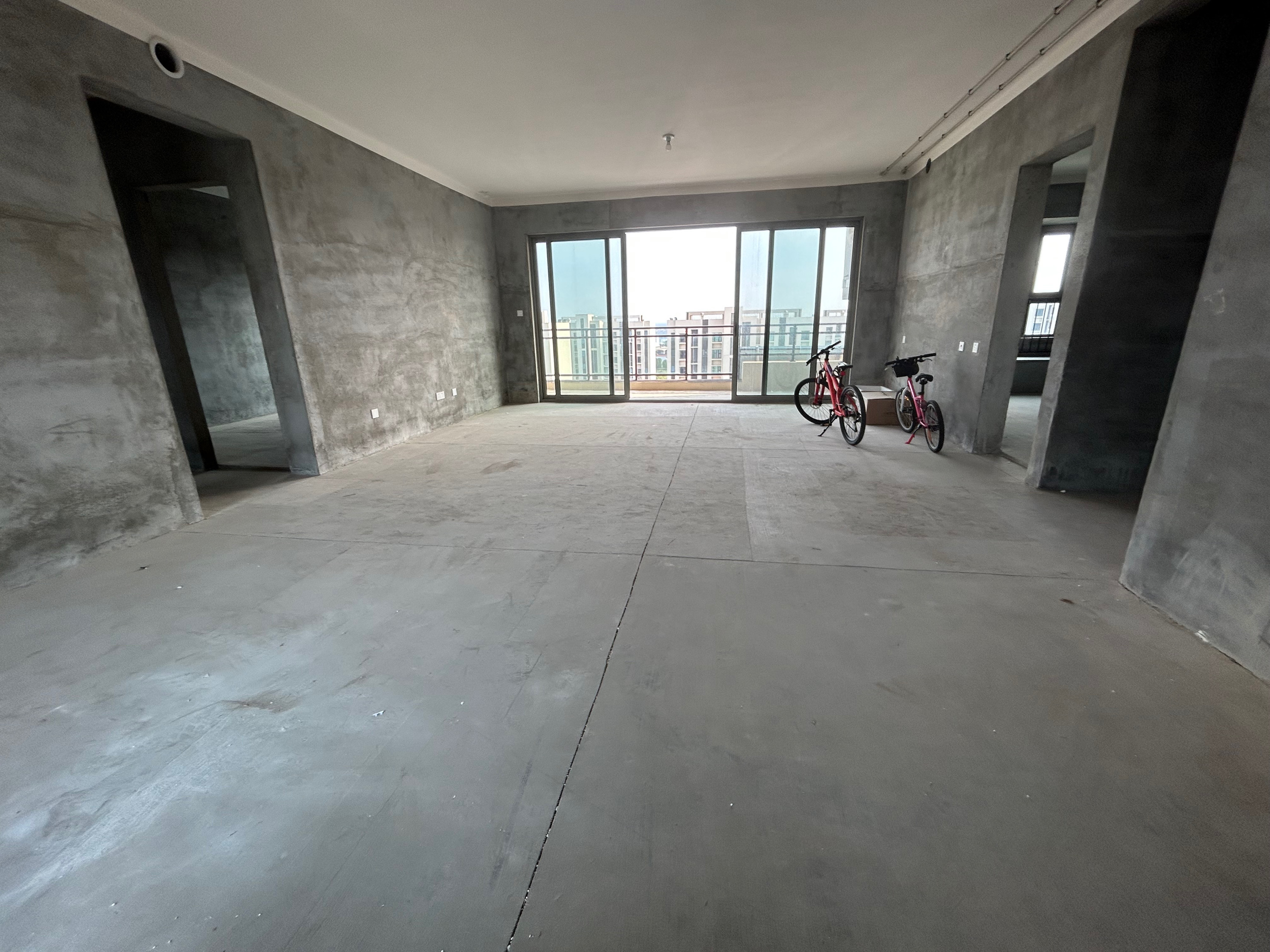 碧桂园桃李江山 4室2厅3卫 184.00m²