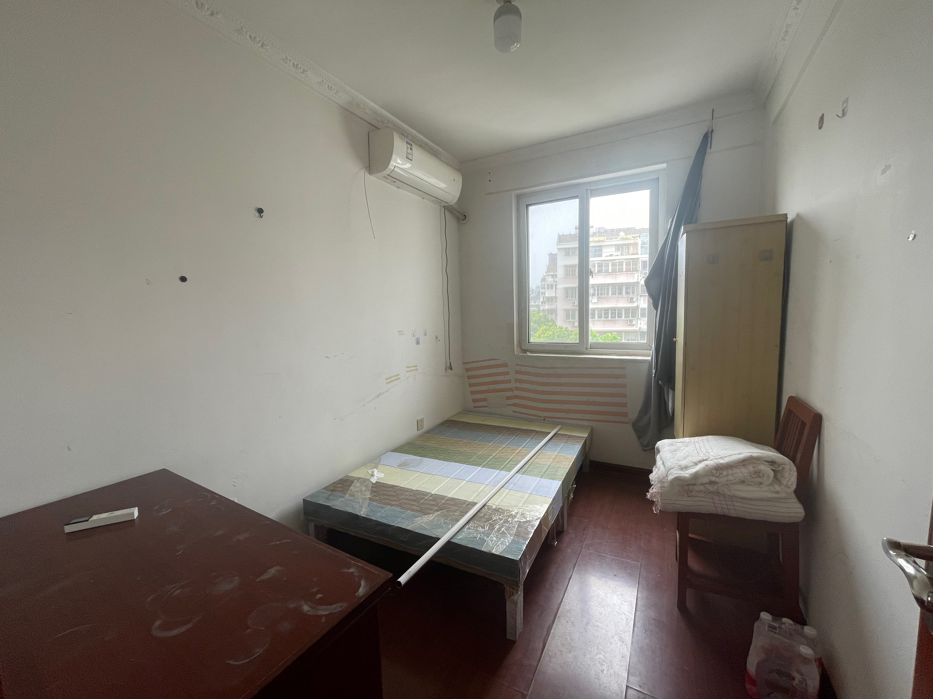 怡园北村北区 3室1厅1卫 101m&sup2;