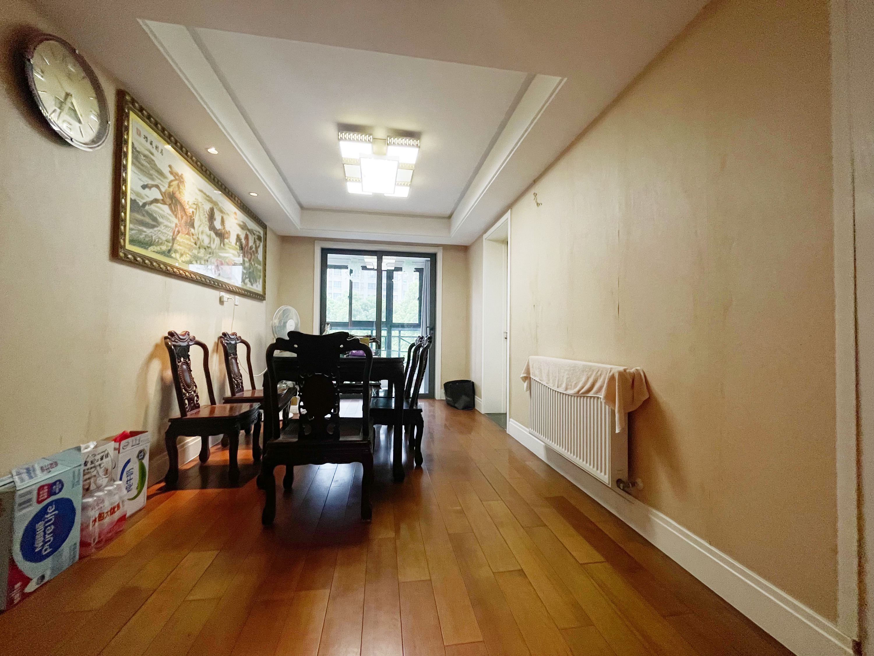 金鼎湾花园 4室2厅2卫 184.88m&sup2;