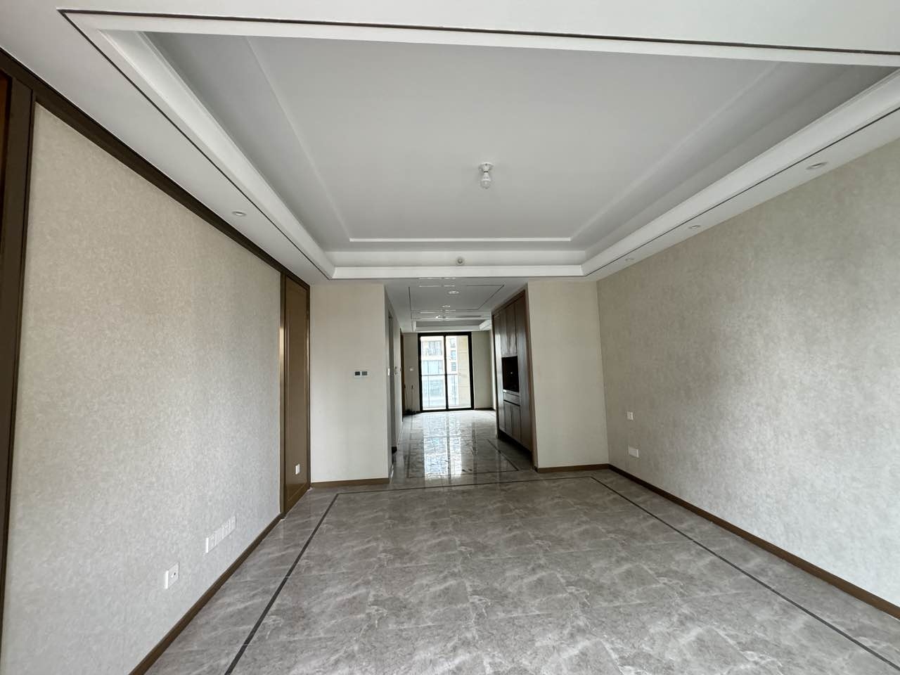 绿城沁园 3室2厅2卫 133m²