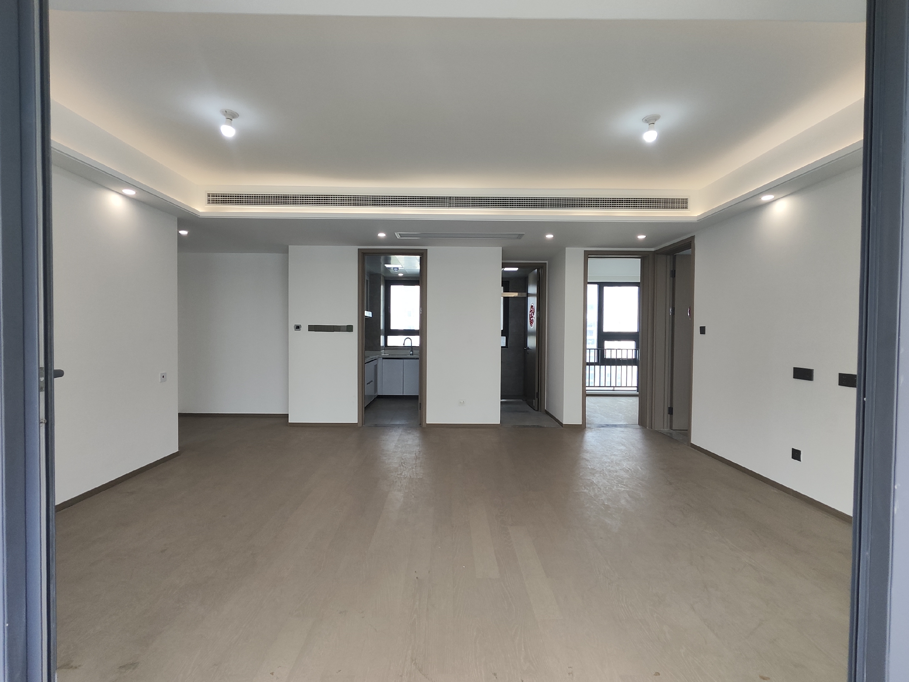 中铁逸都 3室2厅2卫 117m&sup2;