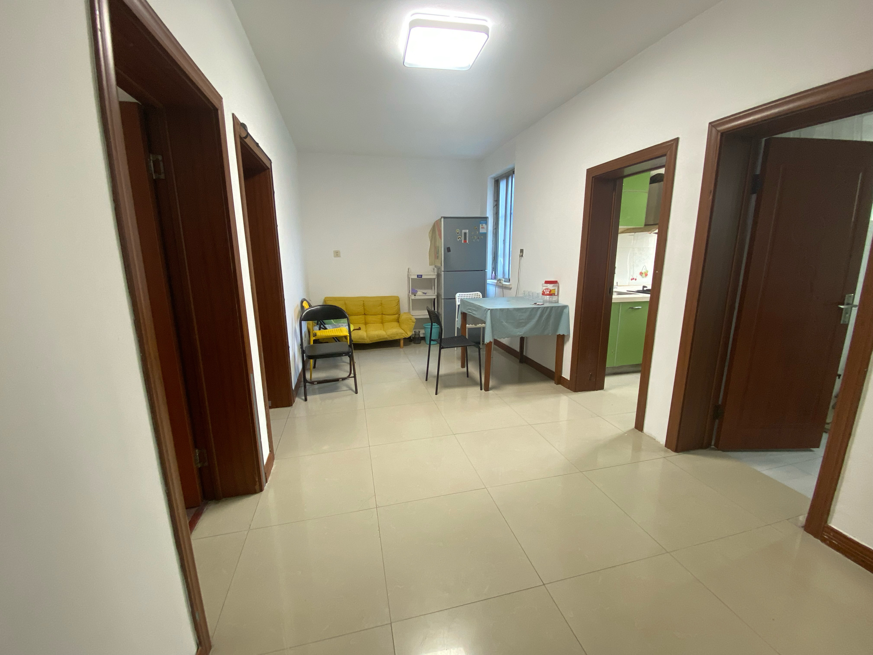 易家桥新村 2室1厅1卫 65m&sup2;