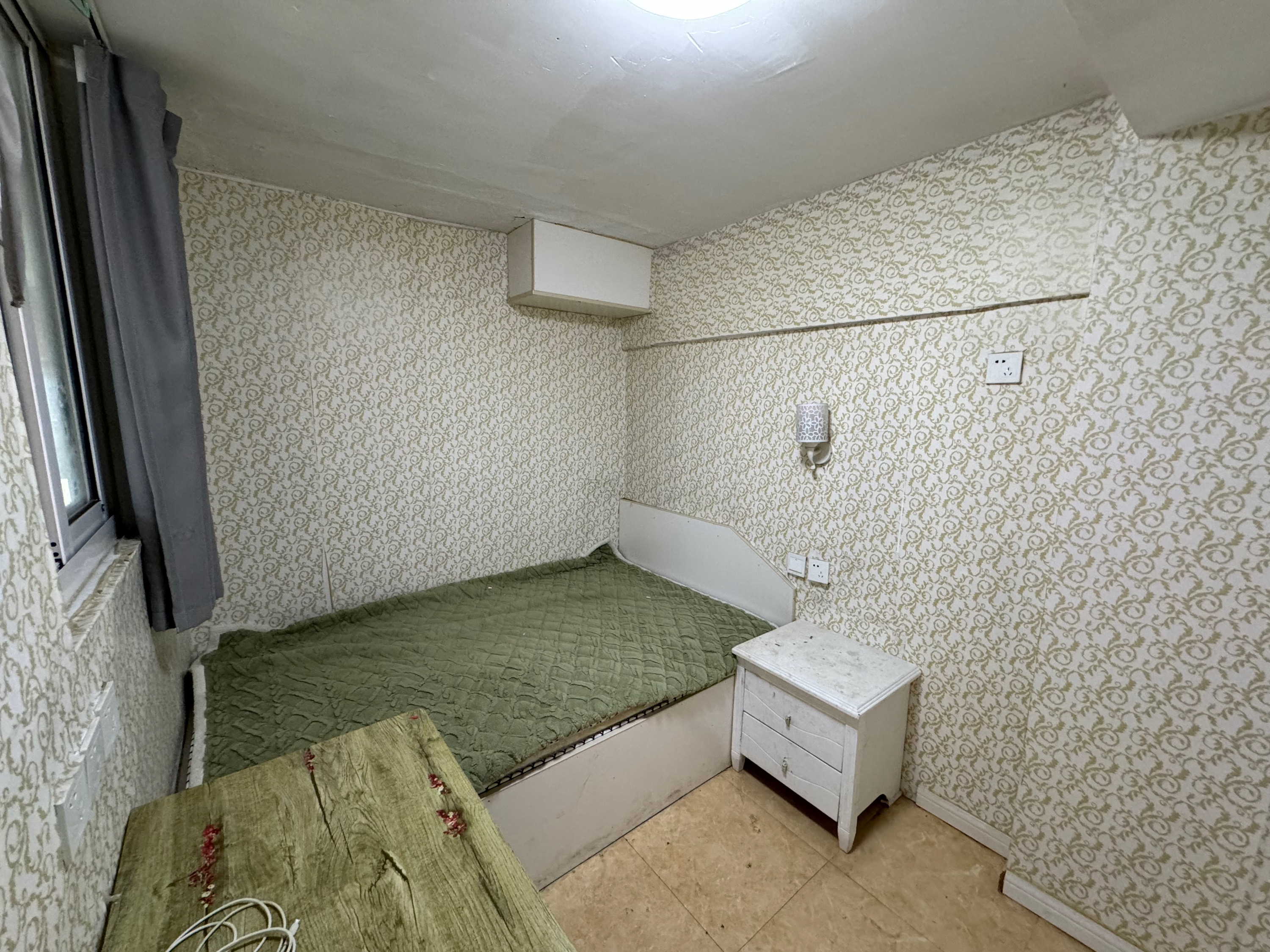 唐人公寓 3室2厅1卫 120m&sup2;