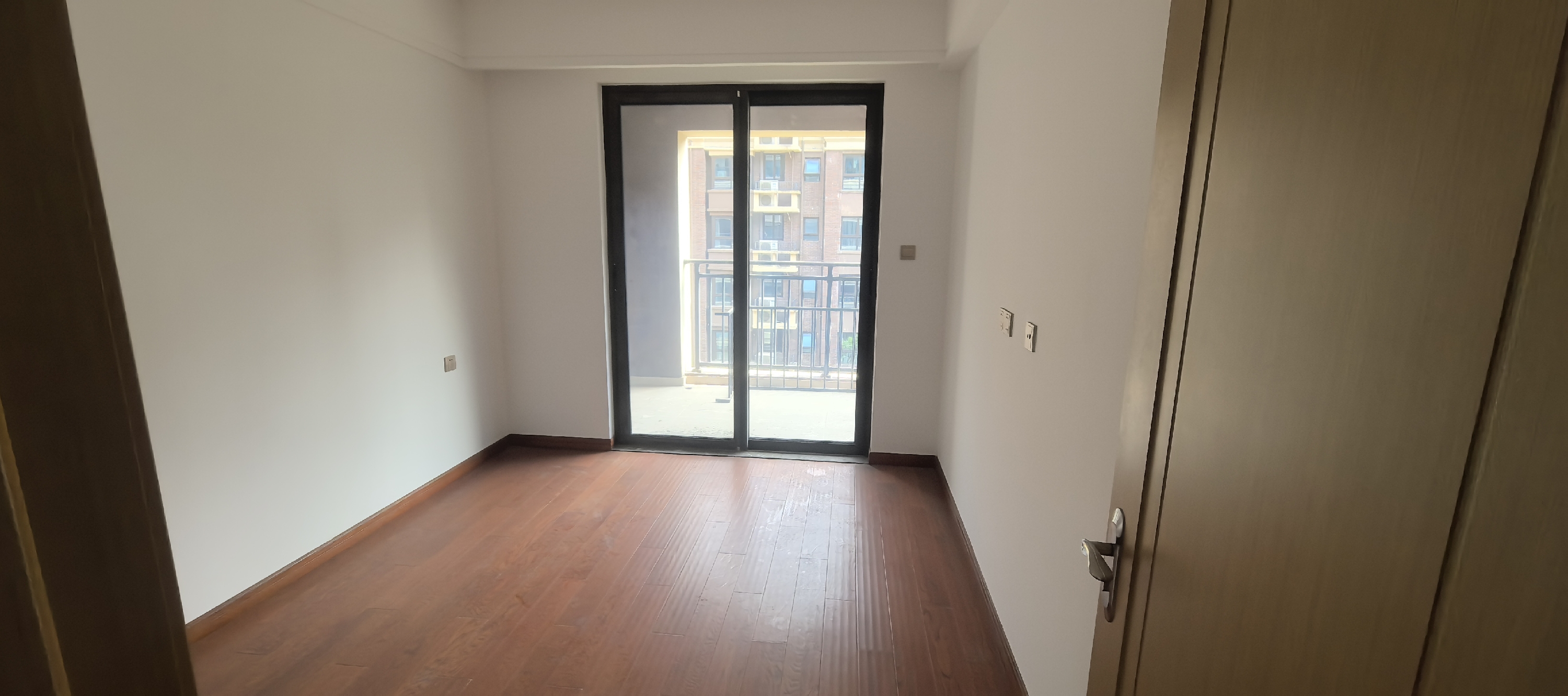 林肯公园 4室2厅2卫 123.37m&sup2;