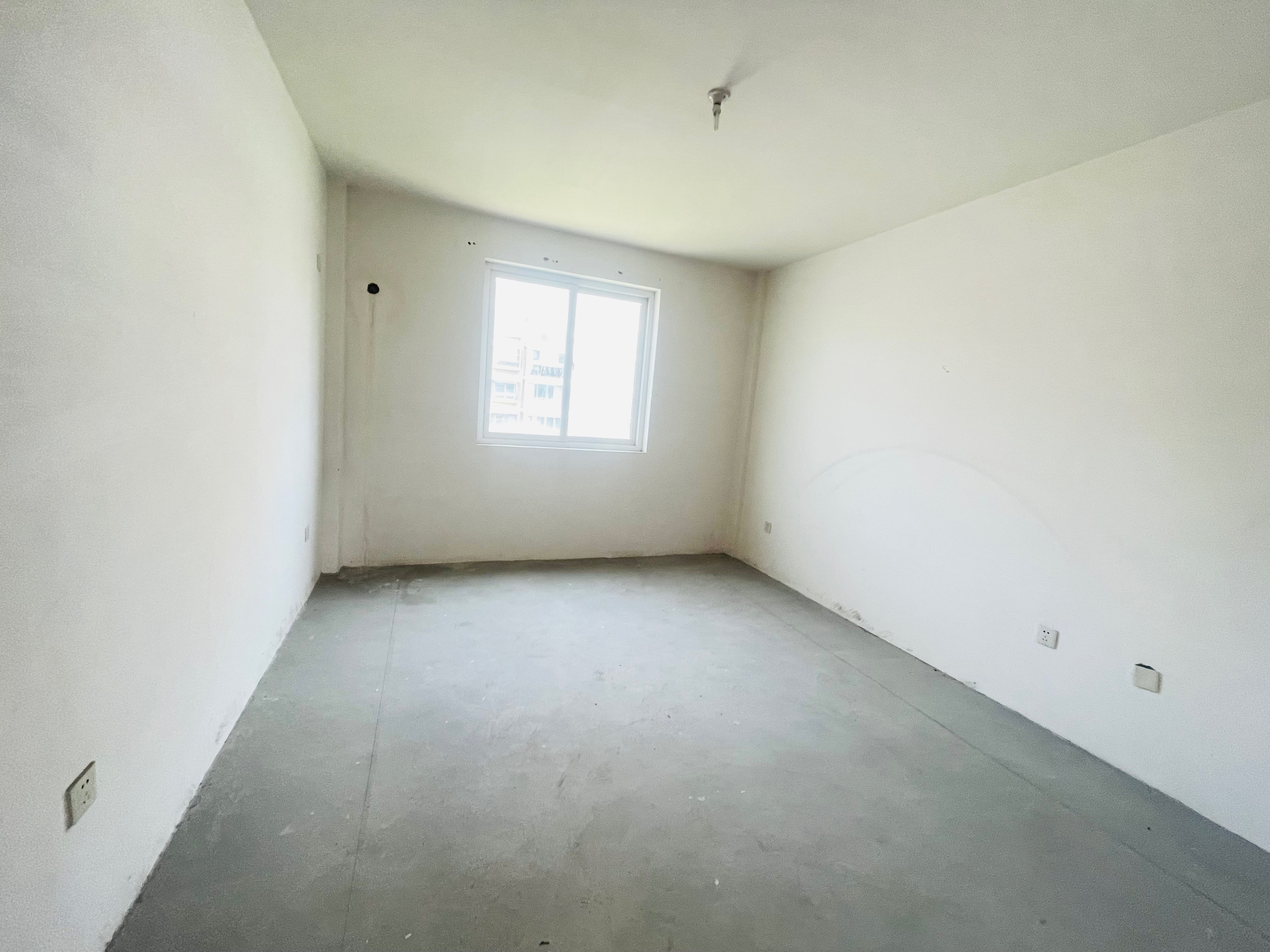 东晖花园 3室2厅2卫 147.14m&sup2;