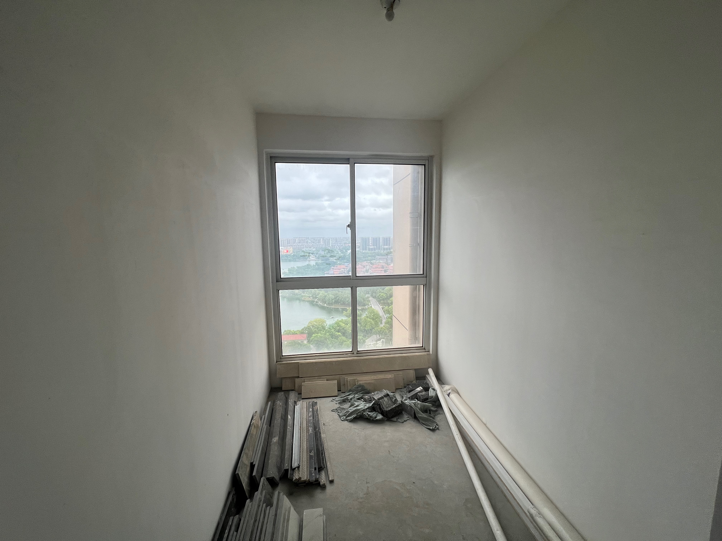 湖滨华庭 3室2厅2卫 120.00m&sup2;