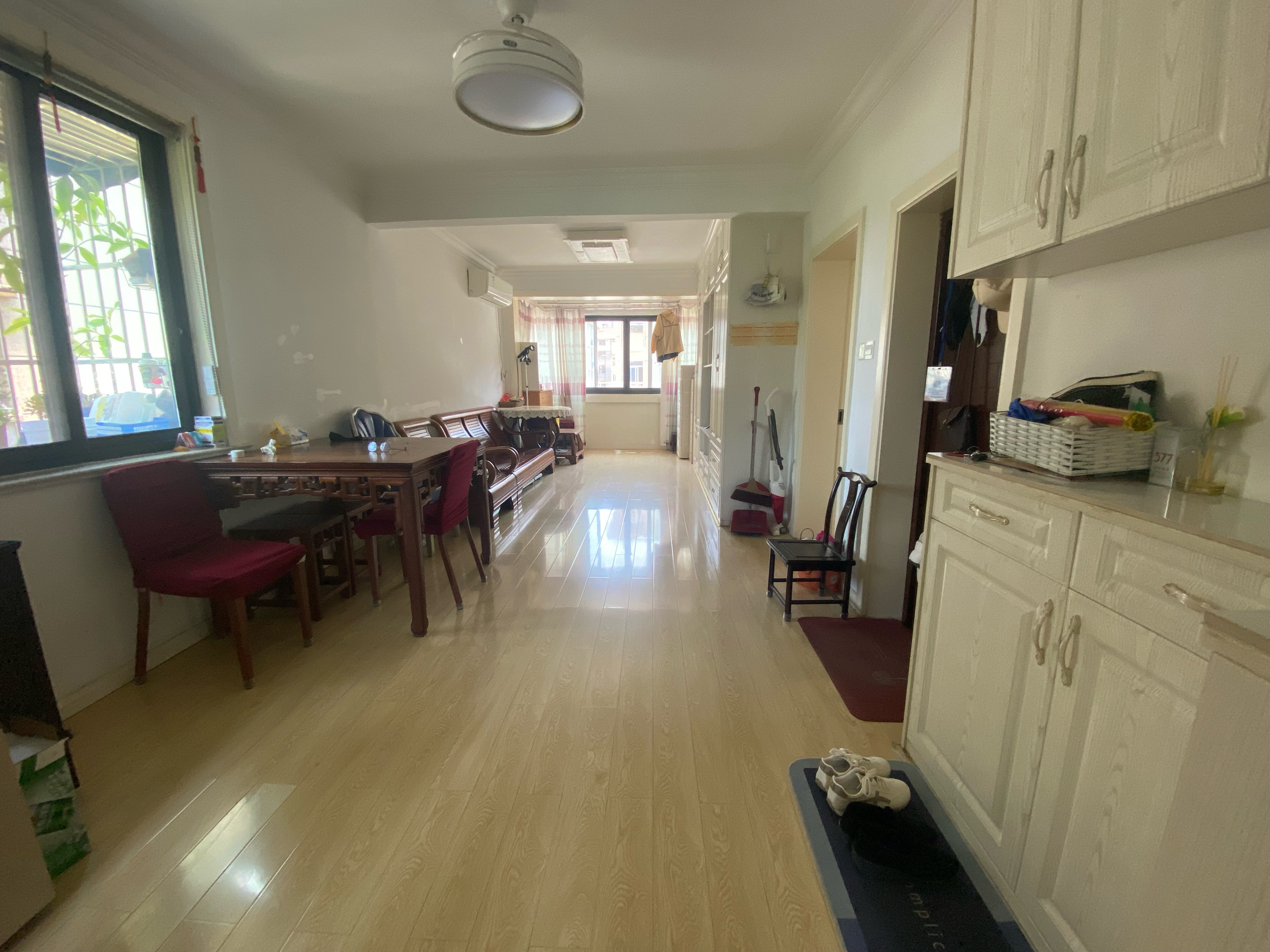 易家桥新村 1室2厅1卫 60m&sup2;