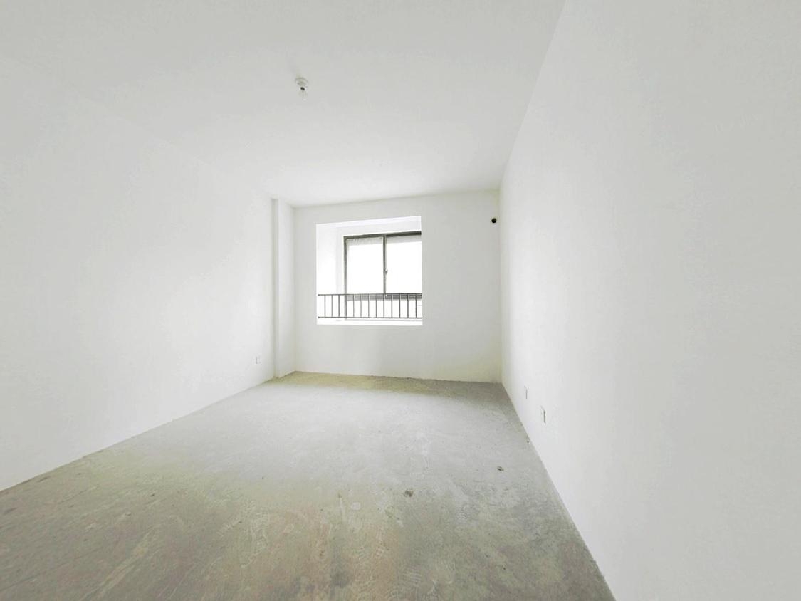 仁和景苑 3室2厅1卫 103m&sup2;