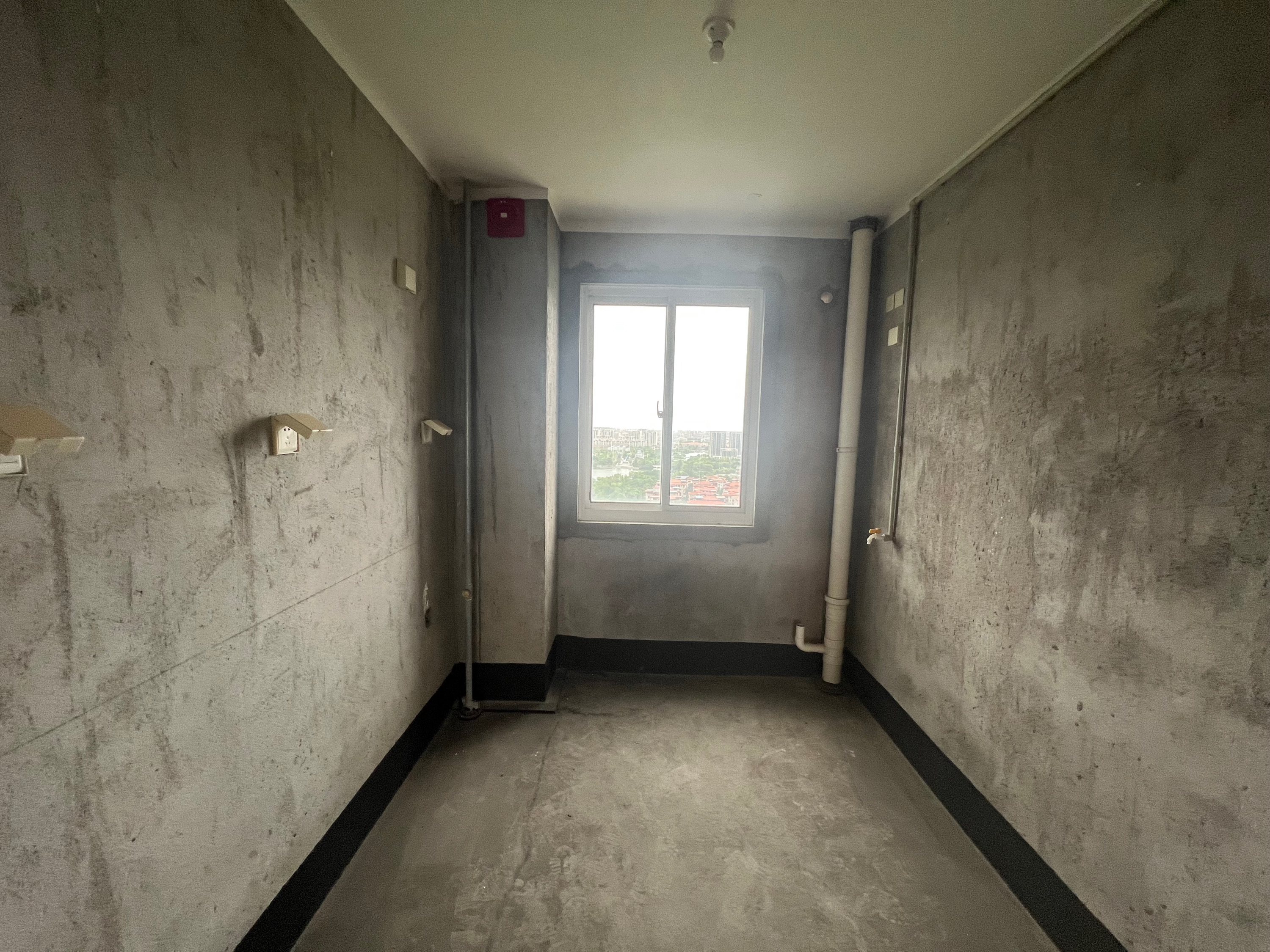 湖滨华庭 3室2厅2卫 120.00m&sup2;