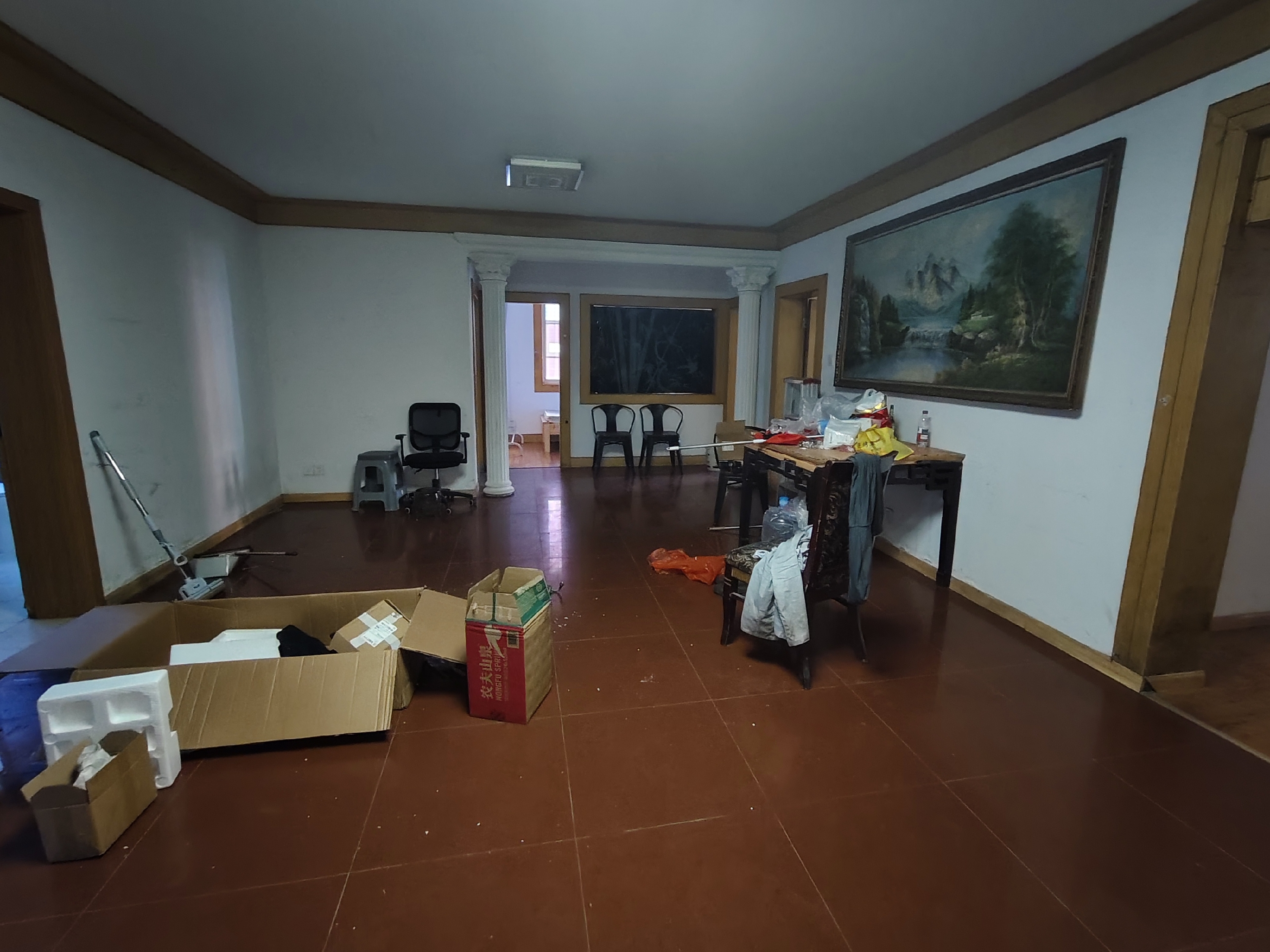 易家桥新村 5室1厅1卫 140m&sup2;