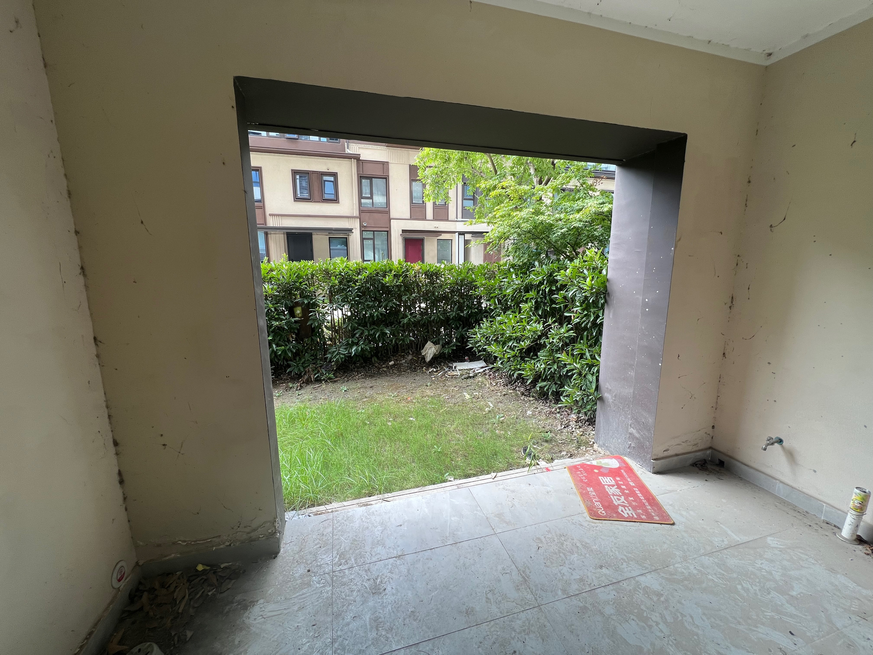 湖山源著 2室2厅2卫 98m&sup2;