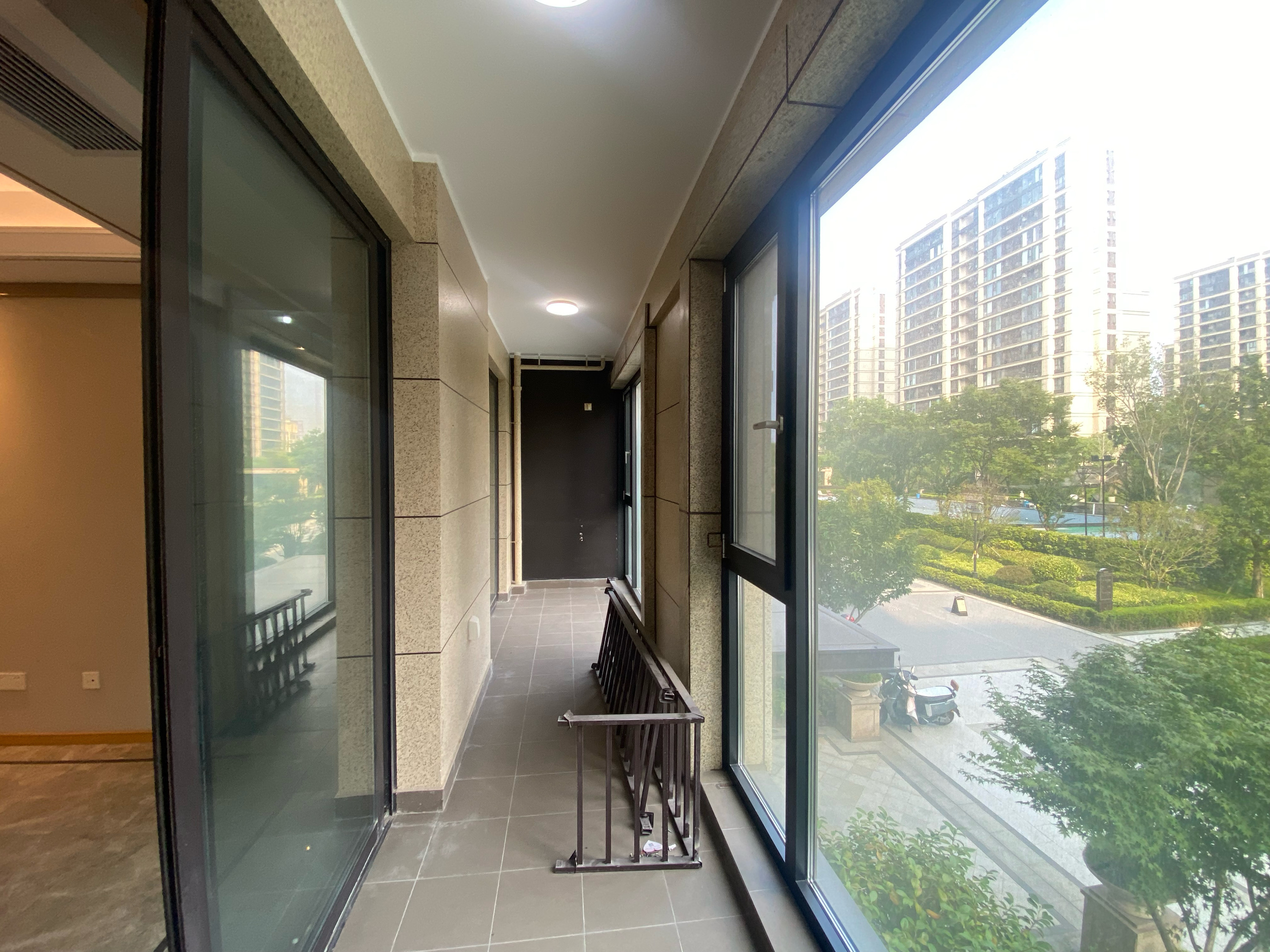 绿城蘭园 4室2厅2卫 143m&sup2;