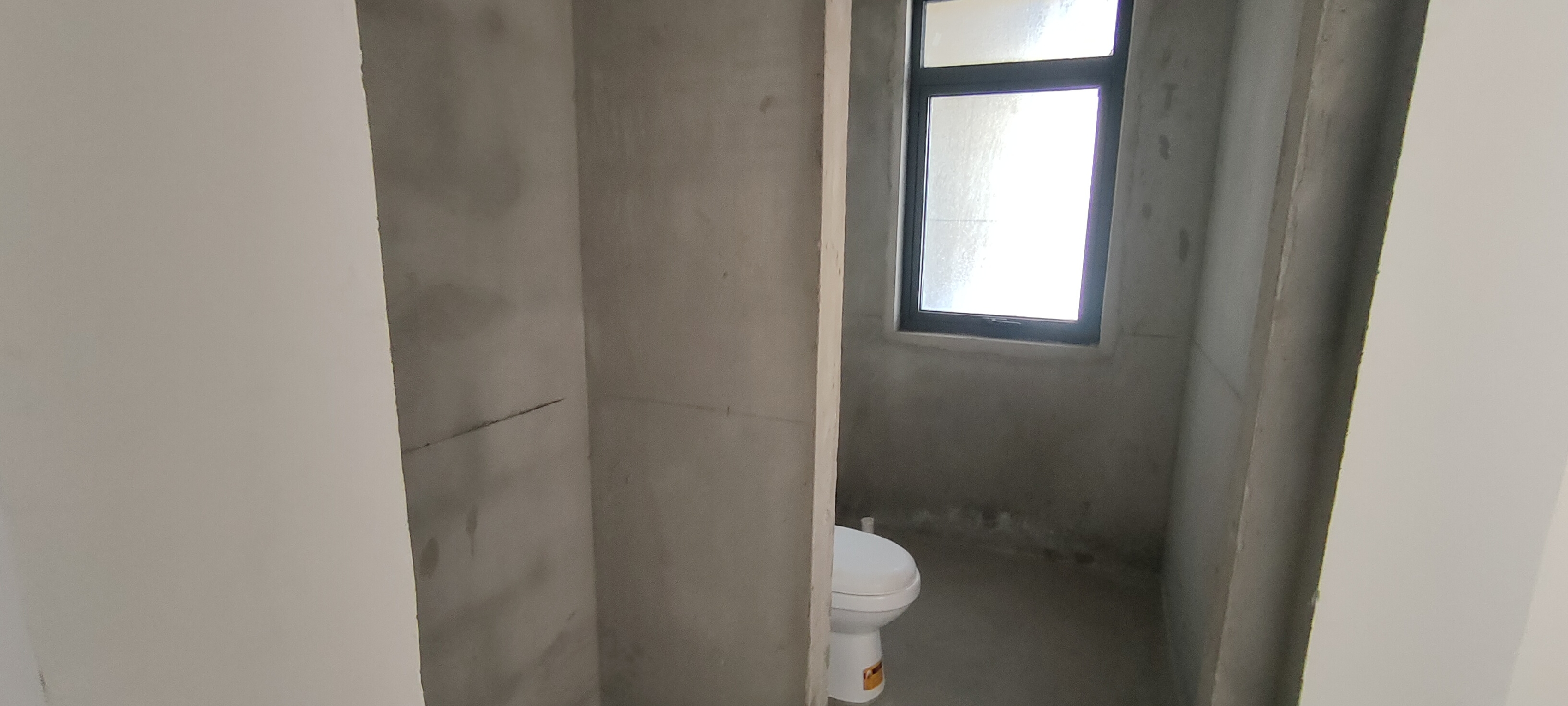 翠园 3室2厅2卫 106m&sup2;