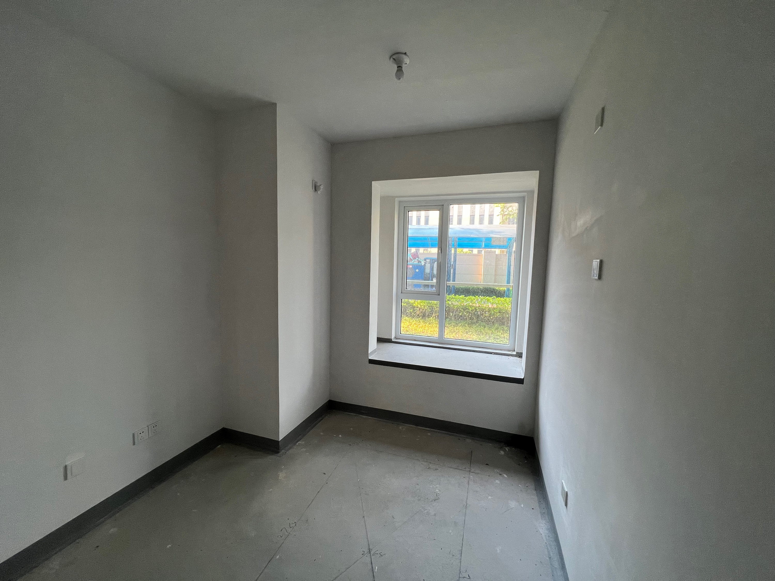 金地繁茂里 4室2厅2卫 118m&sup2;