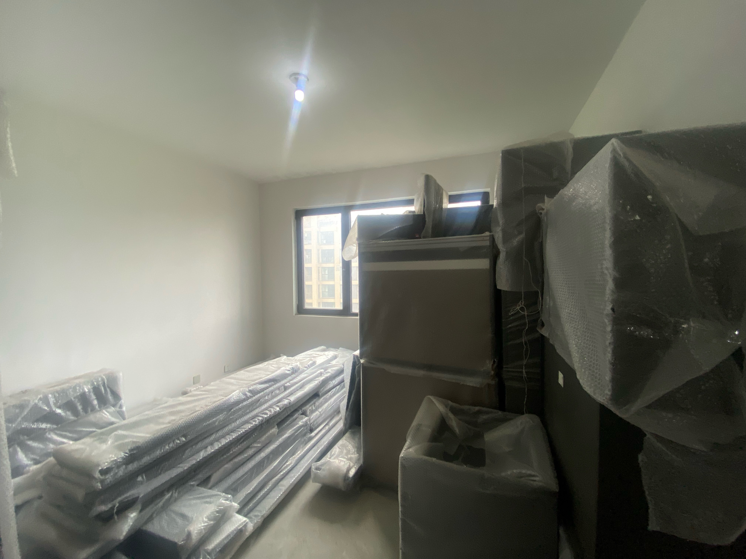 万濠山庄 3室2厅2卫 143m&sup2;