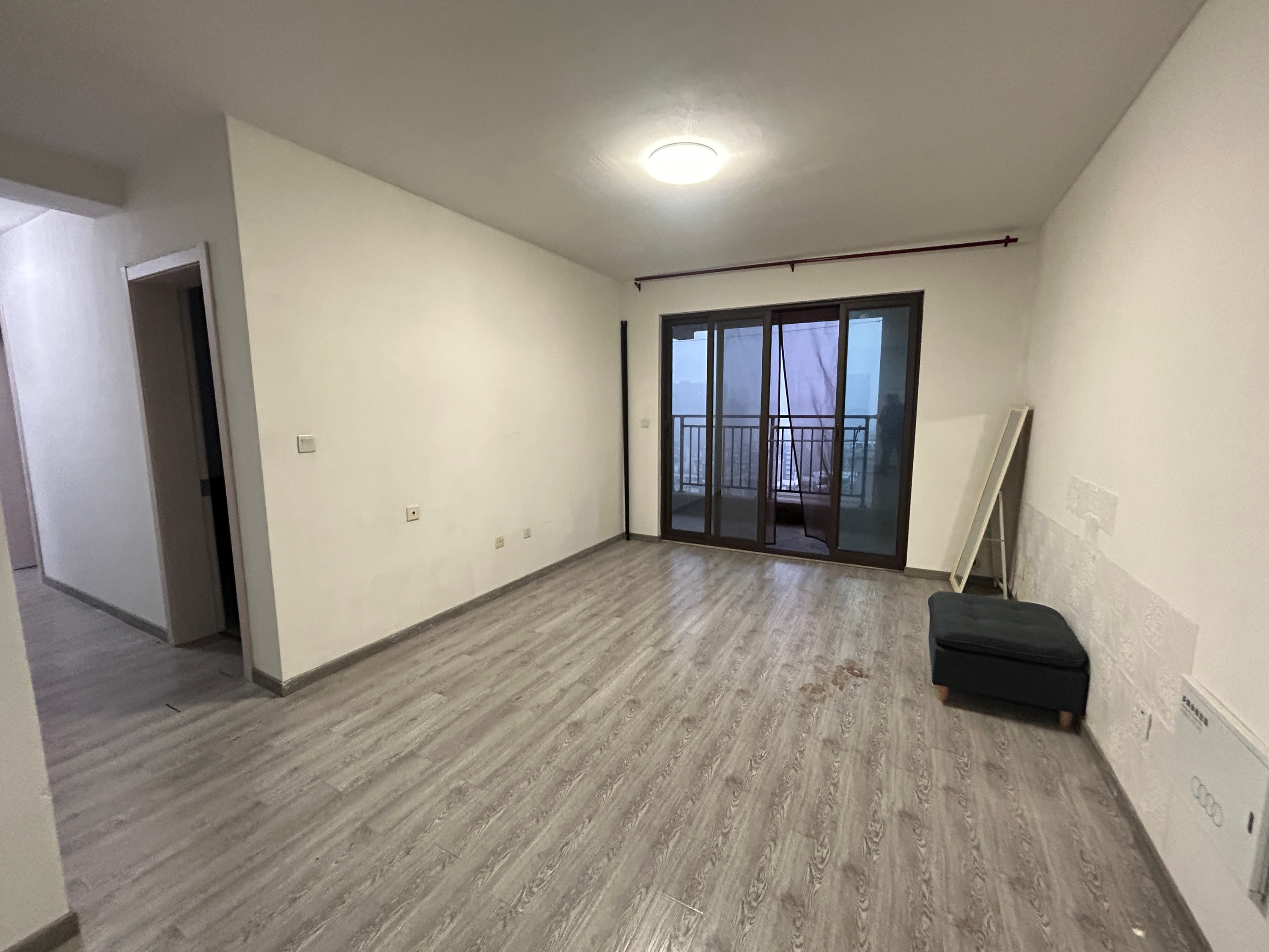 皇家花园北区 3室2厅1卫 108.84m&sup2;